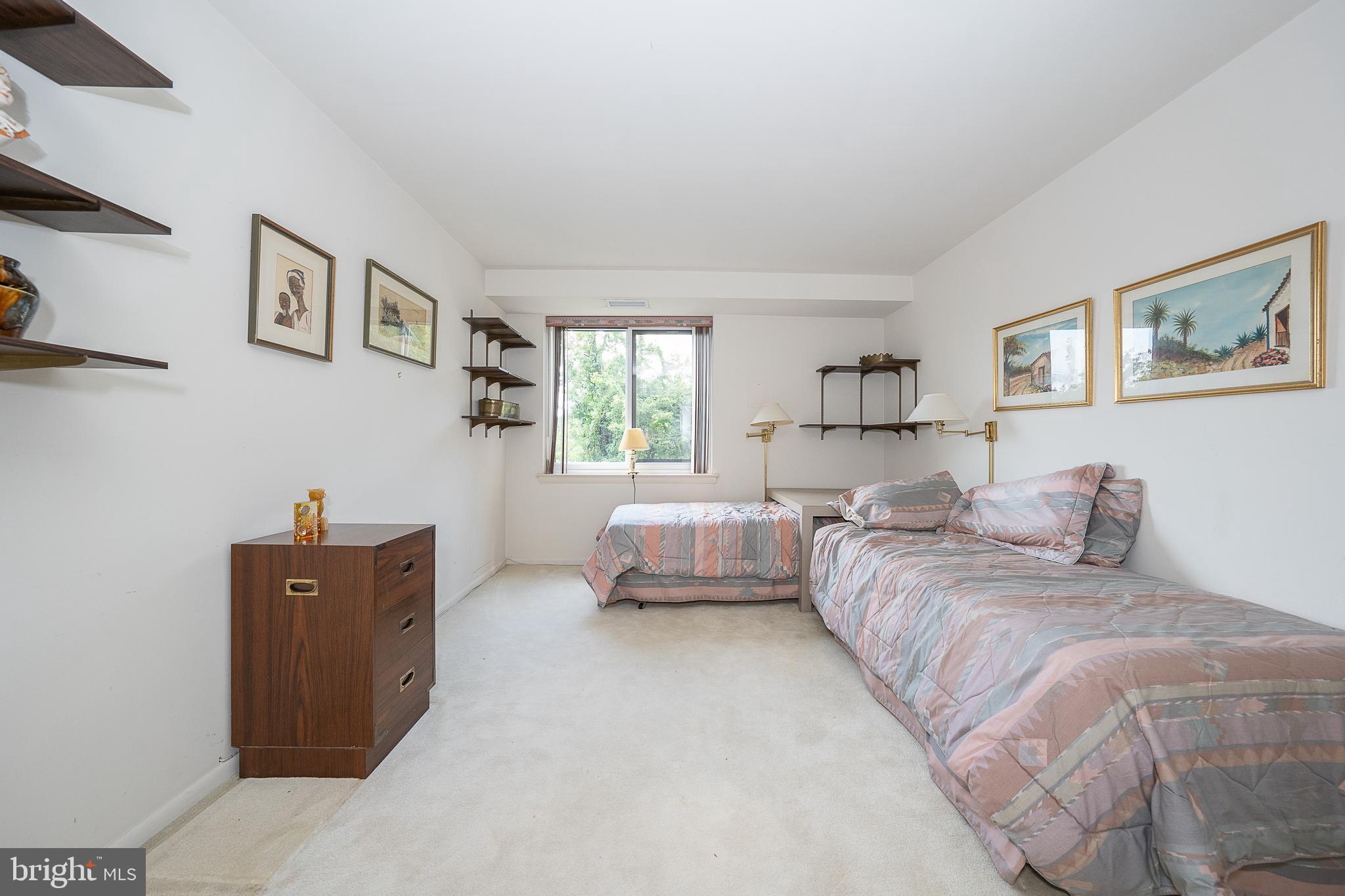 OAK HILL - Residential Lease