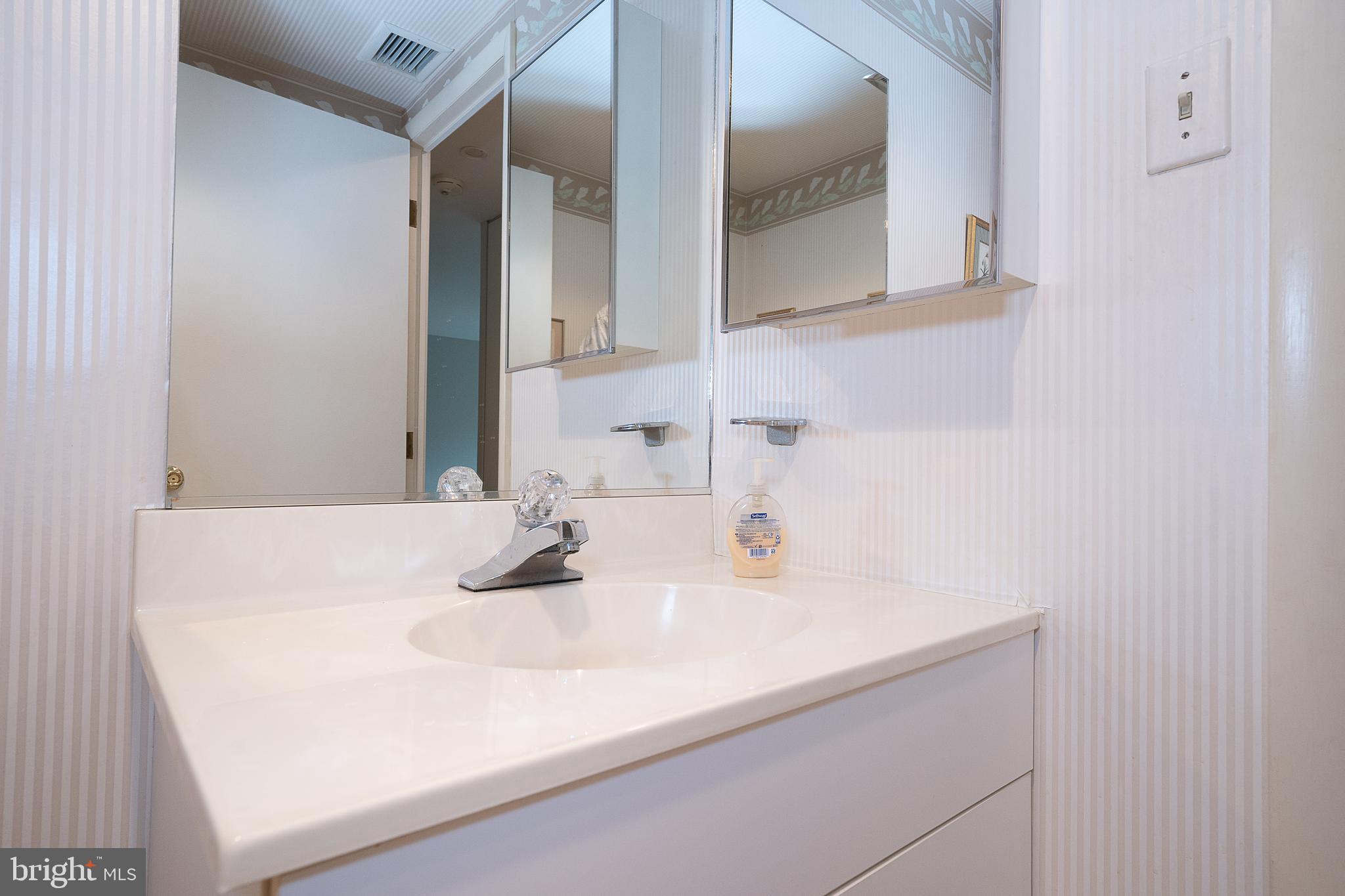 OAK HILL - Residential Lease