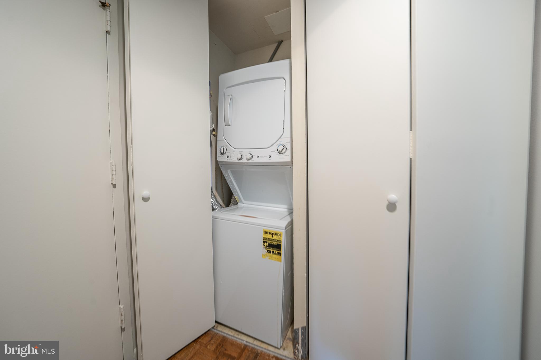 OAK HILL - Residential Lease