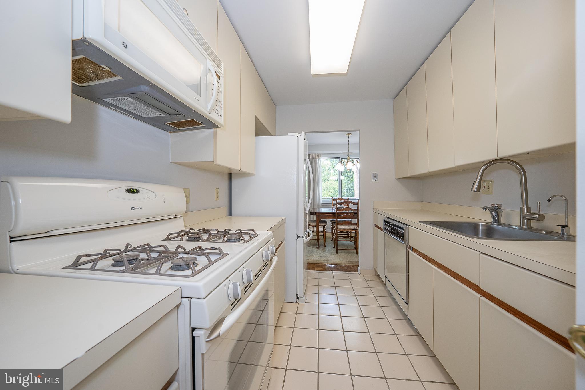 OAK HILL - Residential Lease