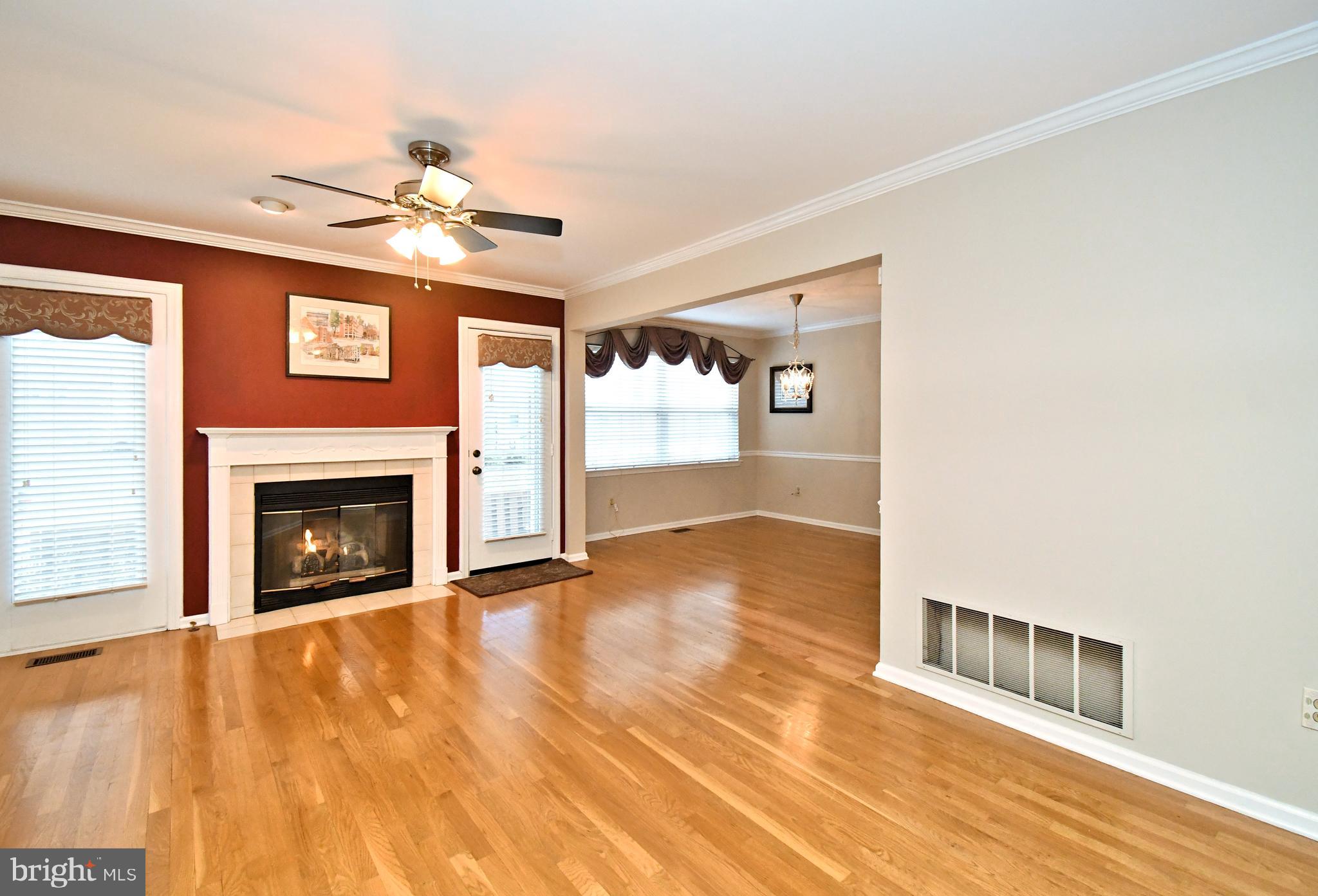 ASPEN WOODS - Residential