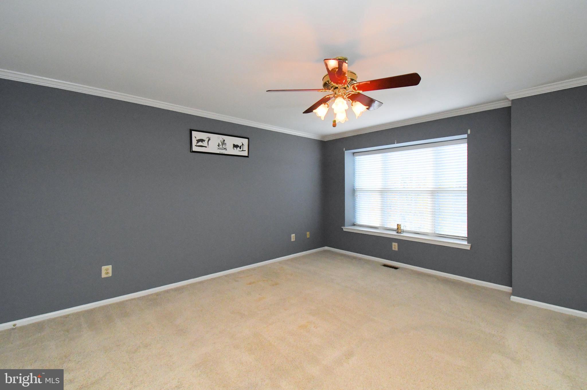 ASPEN WOODS - Residential