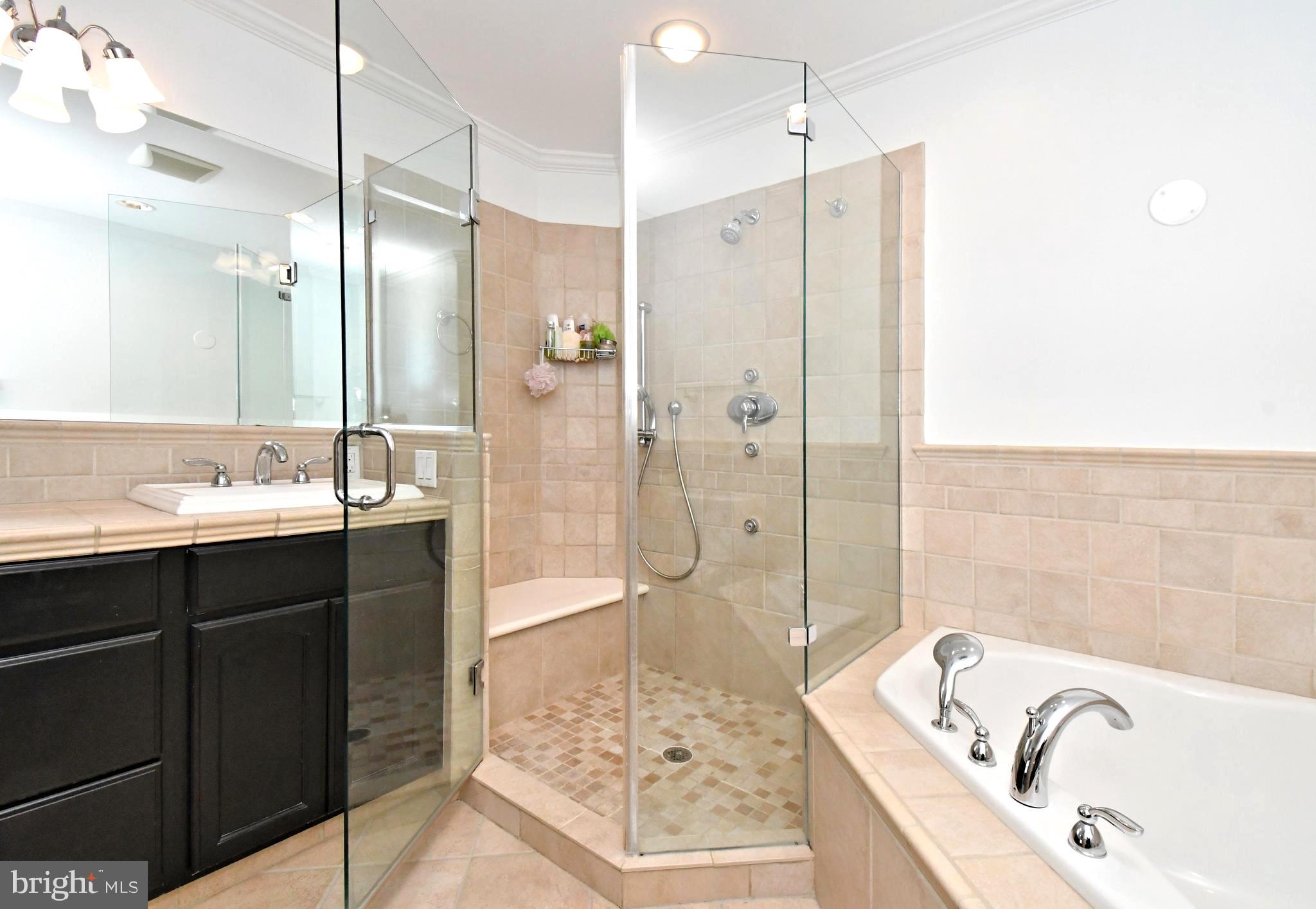 ASPEN WOODS - Residential