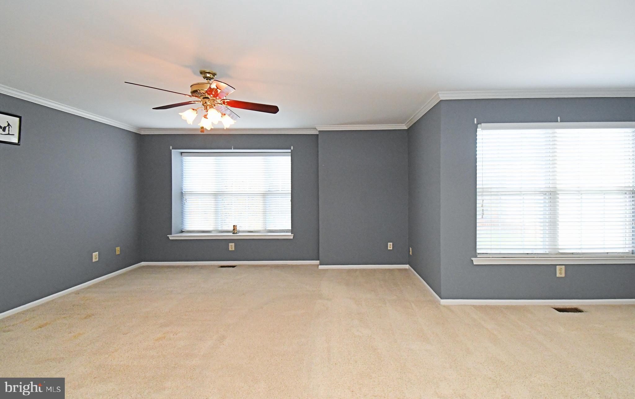 ASPEN WOODS - Residential