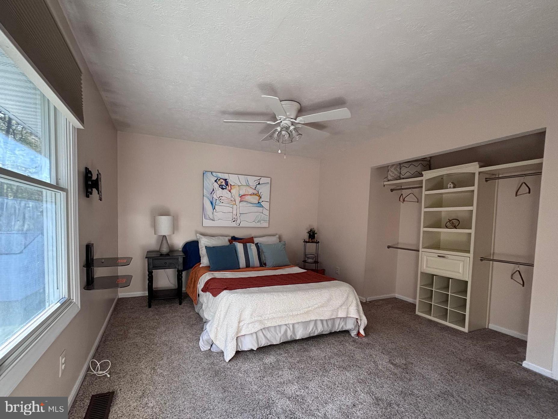 DERBY FARMS - Residential