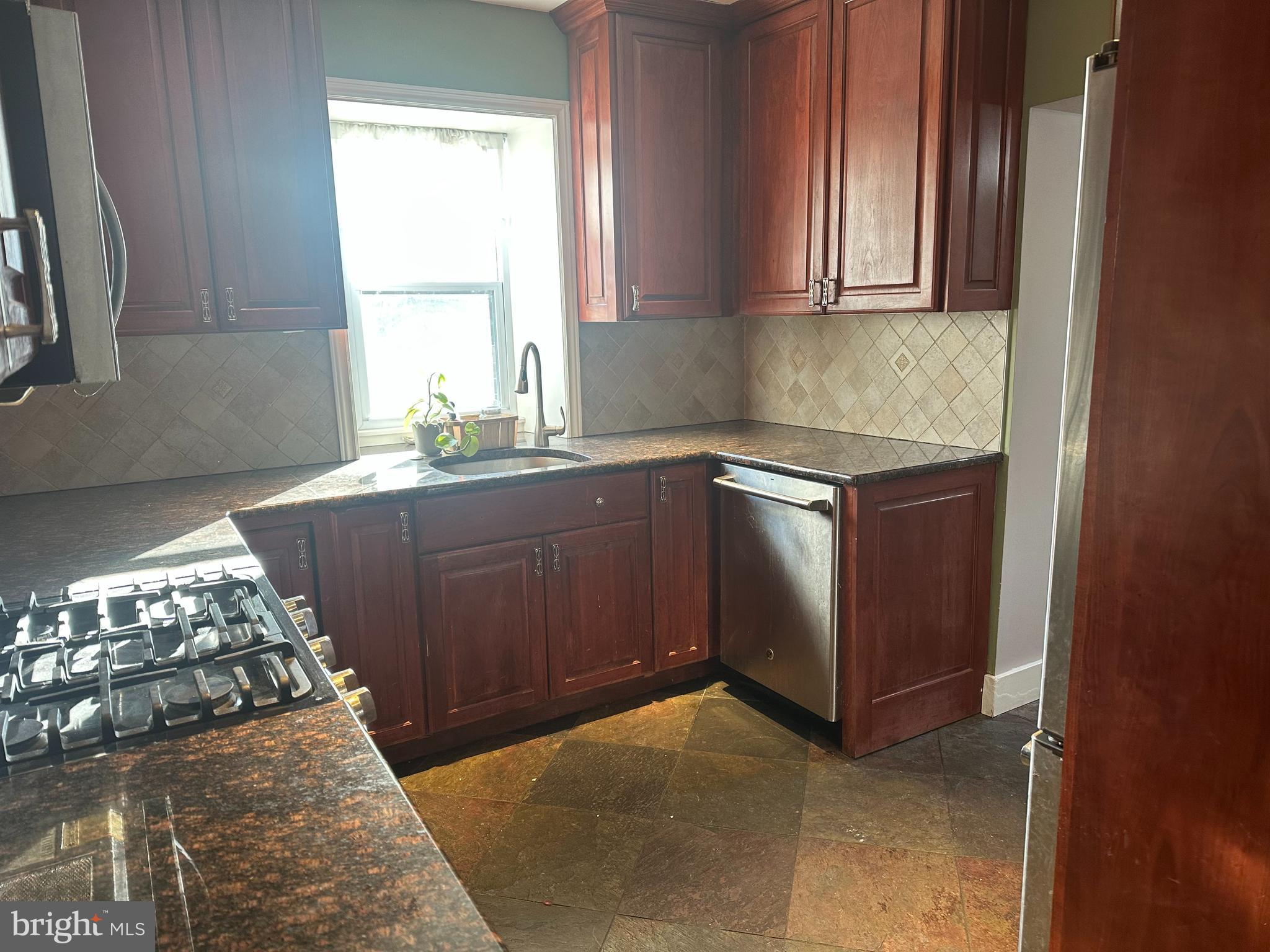 AMBLER HOUSE - Residential Lease