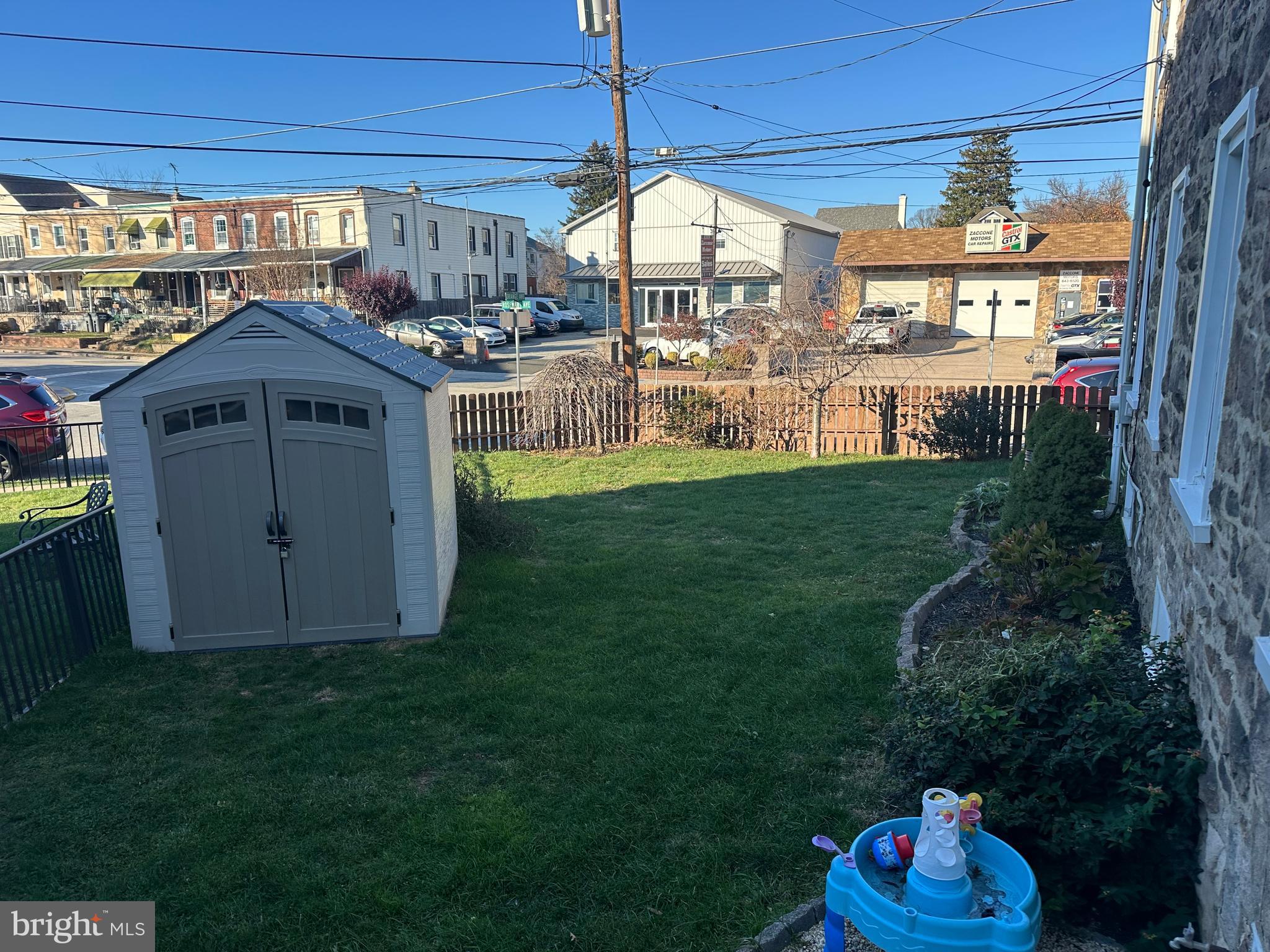 AMBLER HOUSE - Residential Lease