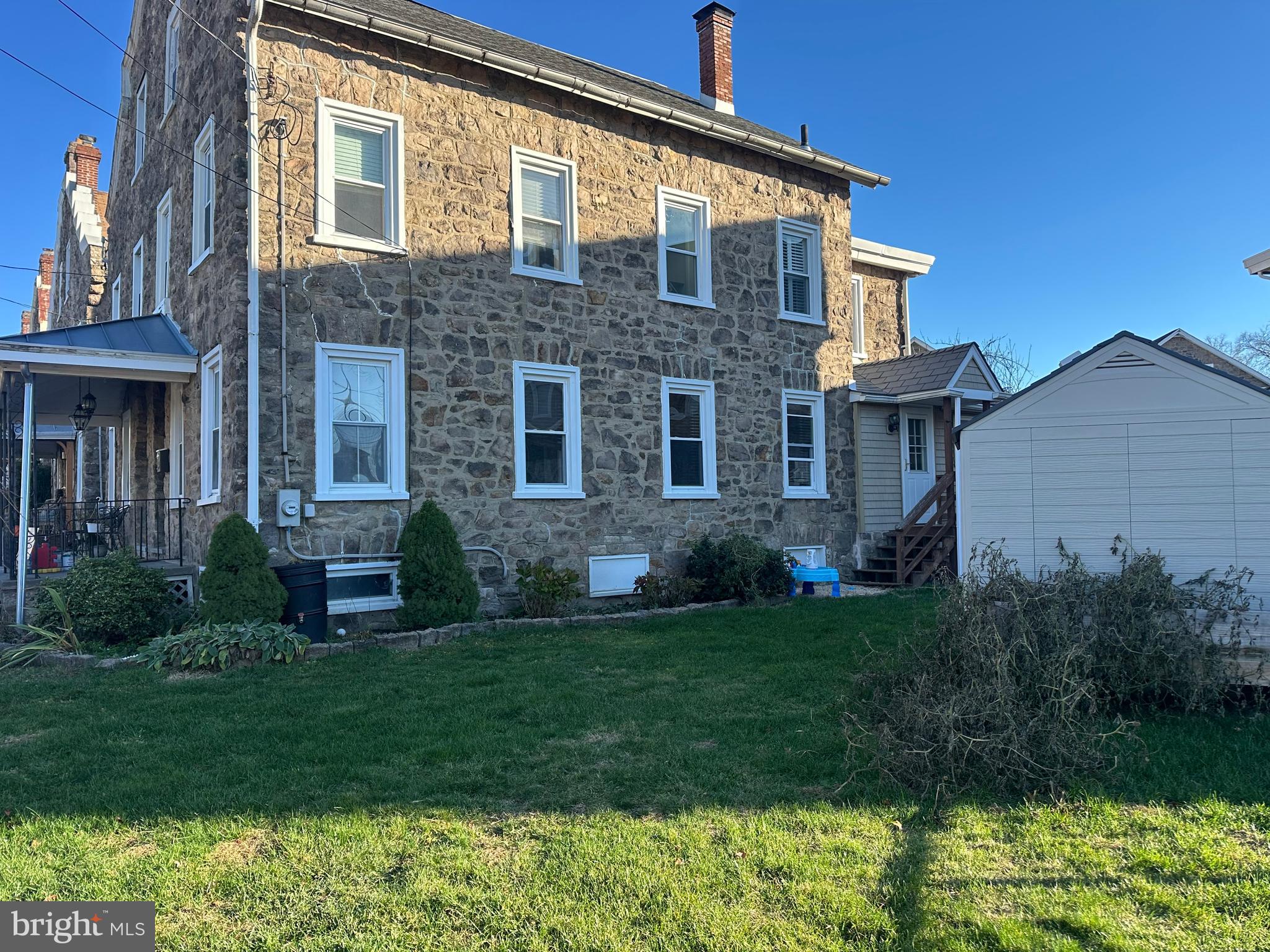 AMBLER HOUSE - Residential Lease