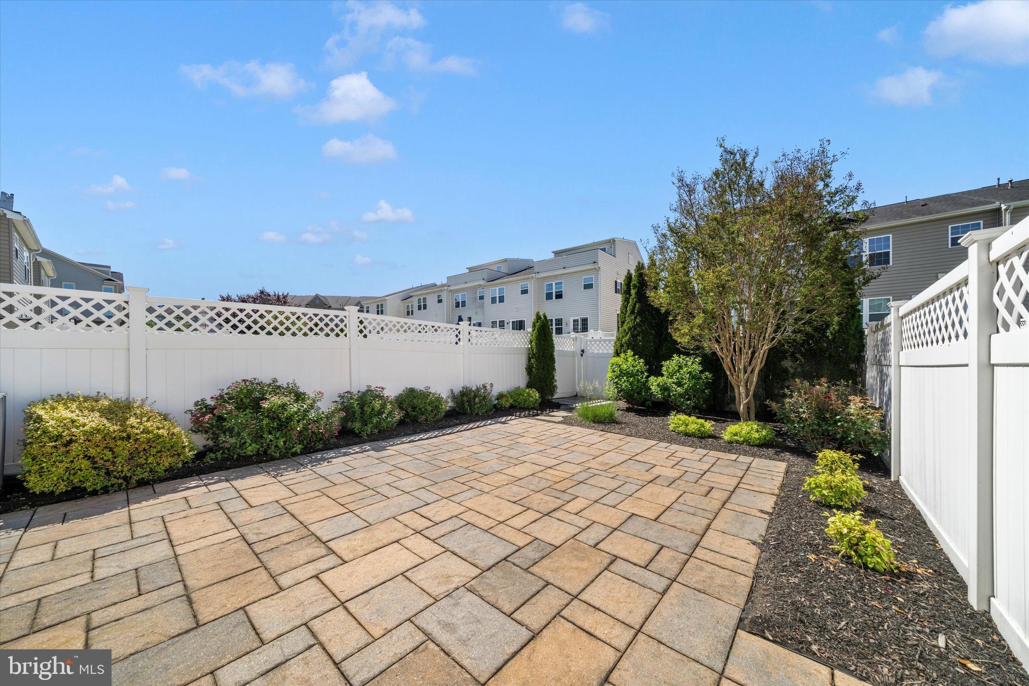 LINTON AT BALLENGER - Residential