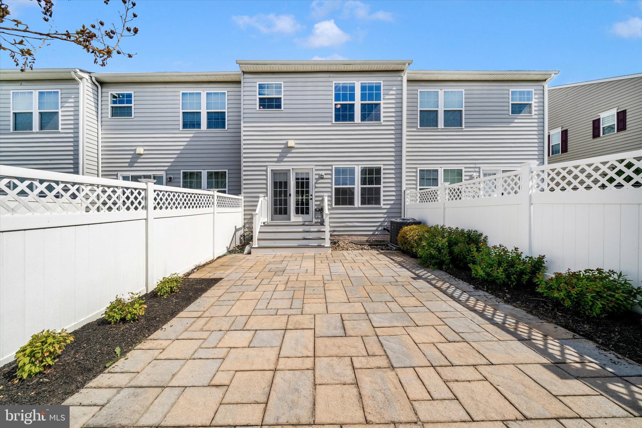 LINTON AT BALLENGER - Residential