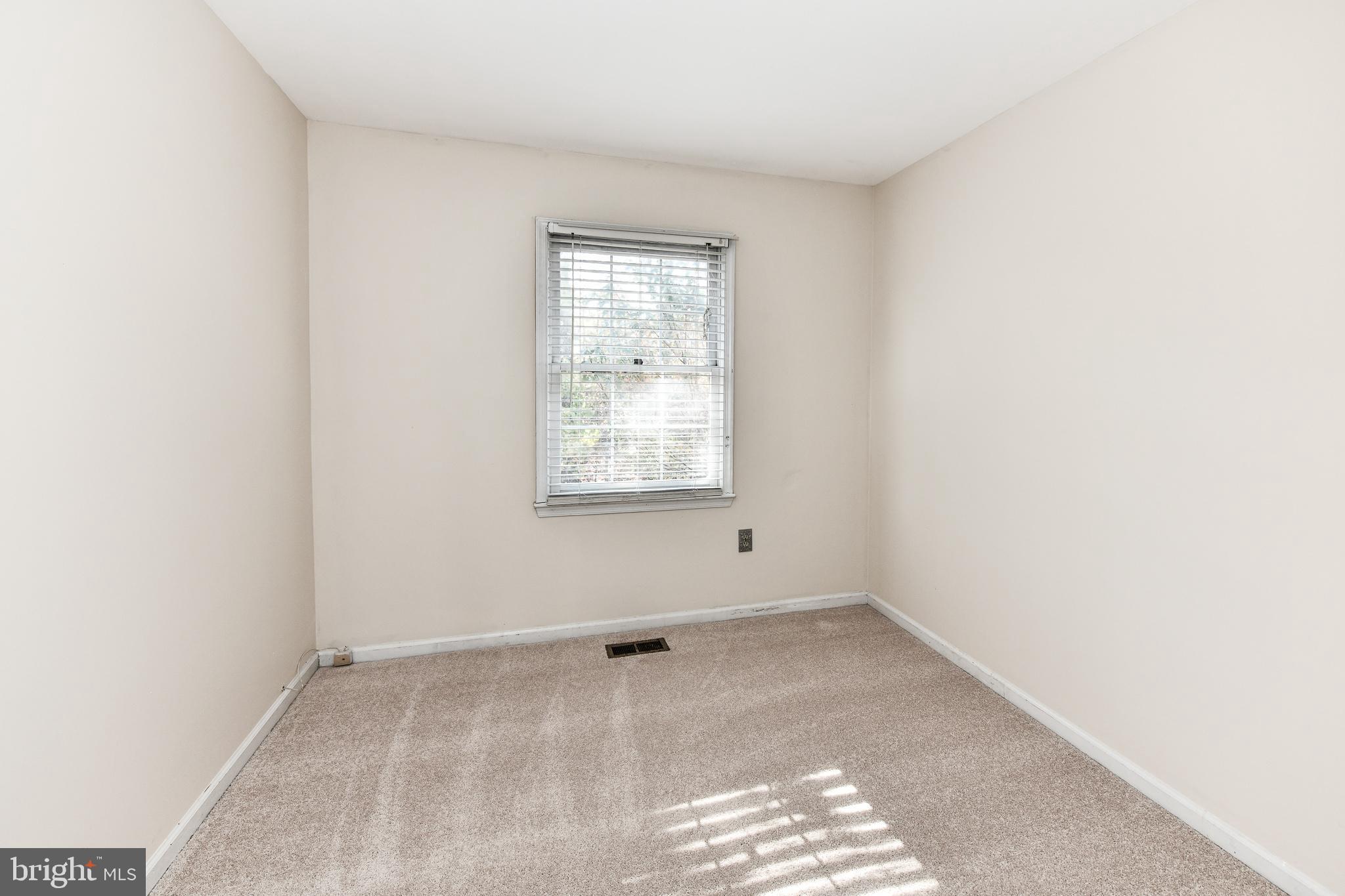 STONEHENGE - Residential Lease