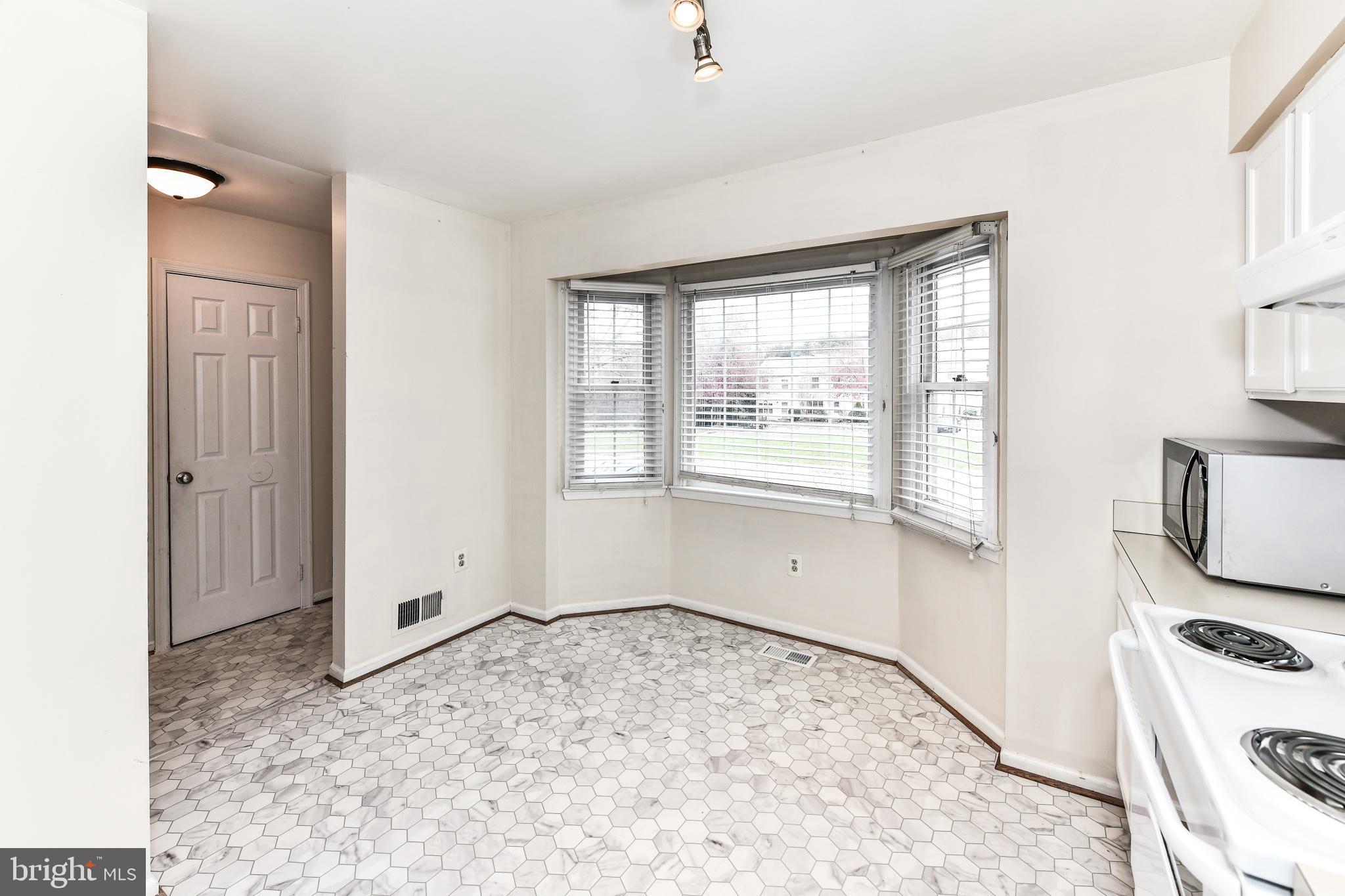 STONEHENGE - Residential Lease