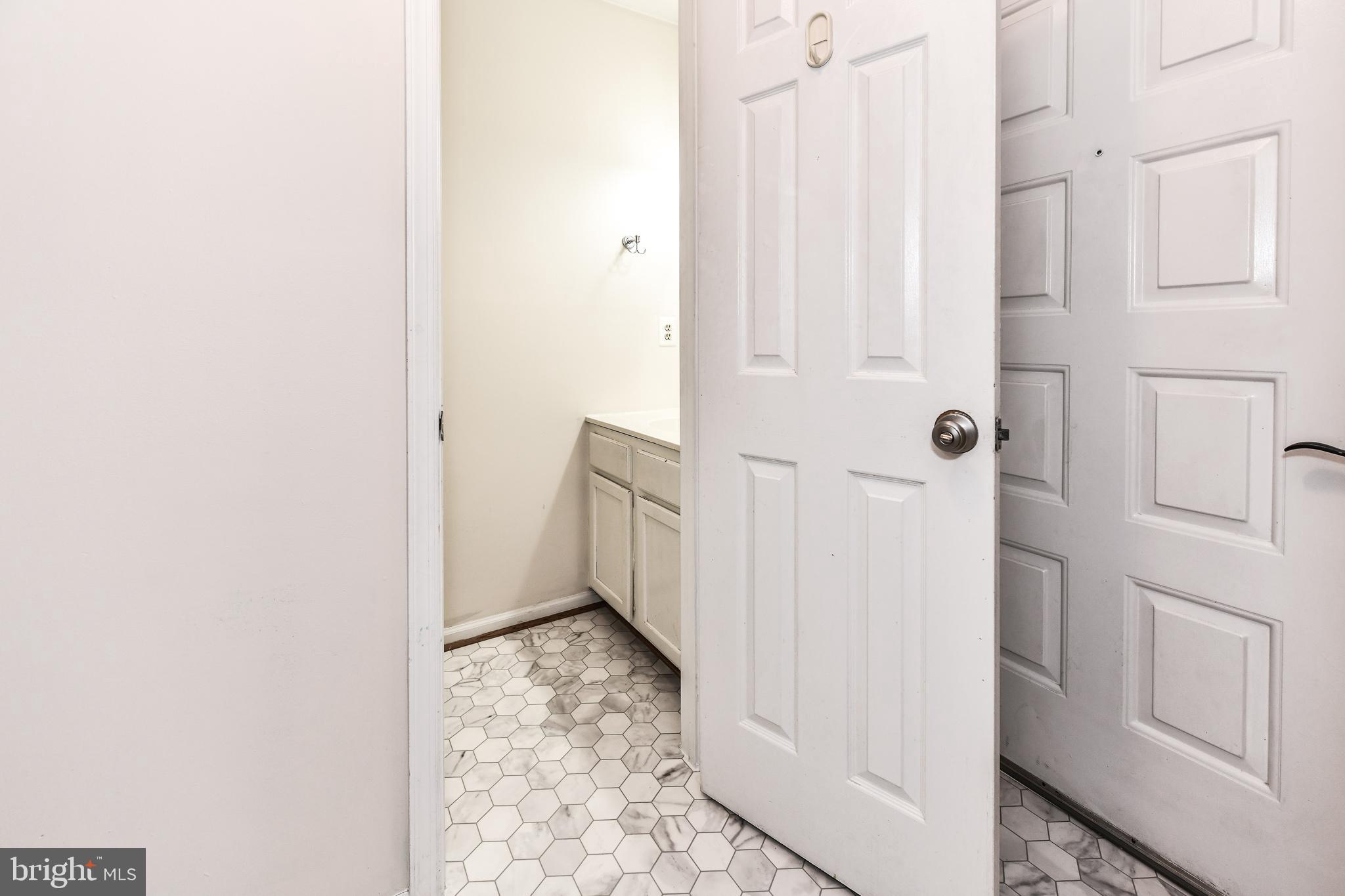 STONEHENGE - Residential Lease