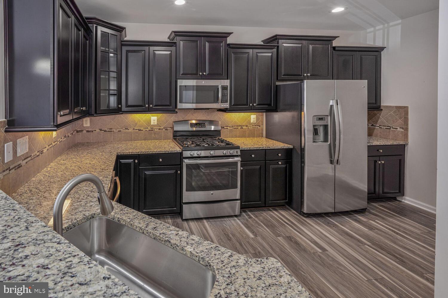 PRESERVE AT GOOSE CREEK - Residential