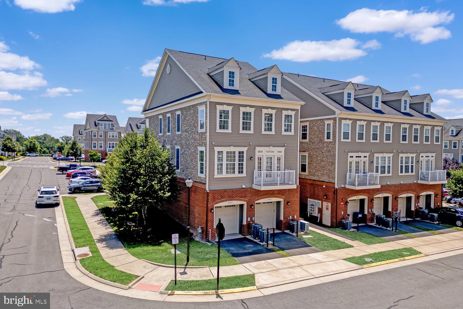 PRESERVE AT GOOSE CREEK - Residential