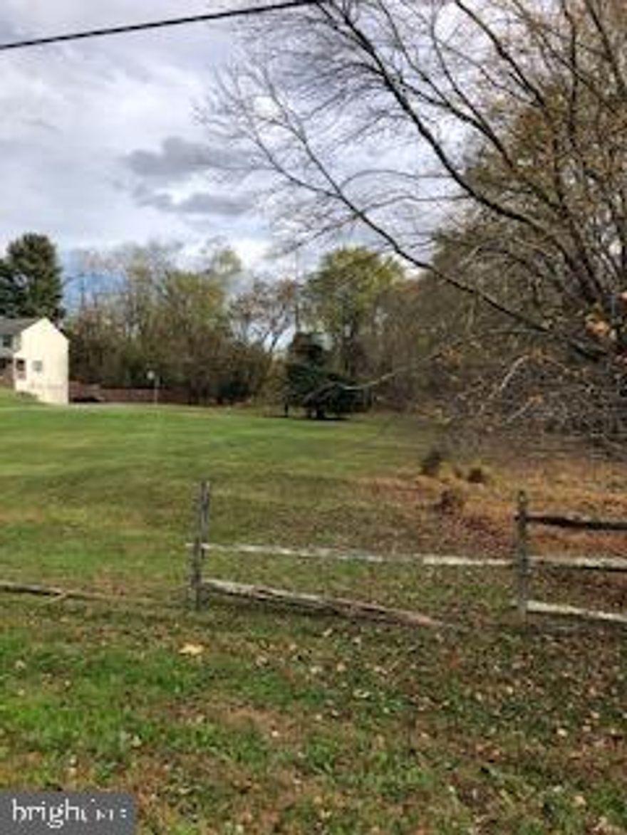 Four fantastic lots (lots 16, 17, 23, and 24) are now available for sale in the desirable Ancient Oak community of Darnestown!!!  These lots range in size from 36,743sf to 56,416sf.  The owner is selling these lots for half of the current assessed values of neighboring lots (from $129,000 to $139,000 per lot)!!!
The owner doesn't have any records for perc tests so it is unclear if a house or houses can be built on these lots.  Perc testing will be required to assess the potential for home development.
These lots may have other valuable uses as well.  The owner is motivated and he will look at all offers.