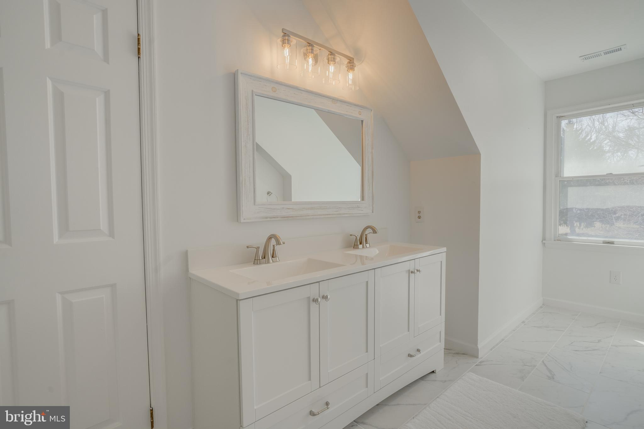 RESERVOIR RIDGE - Residential