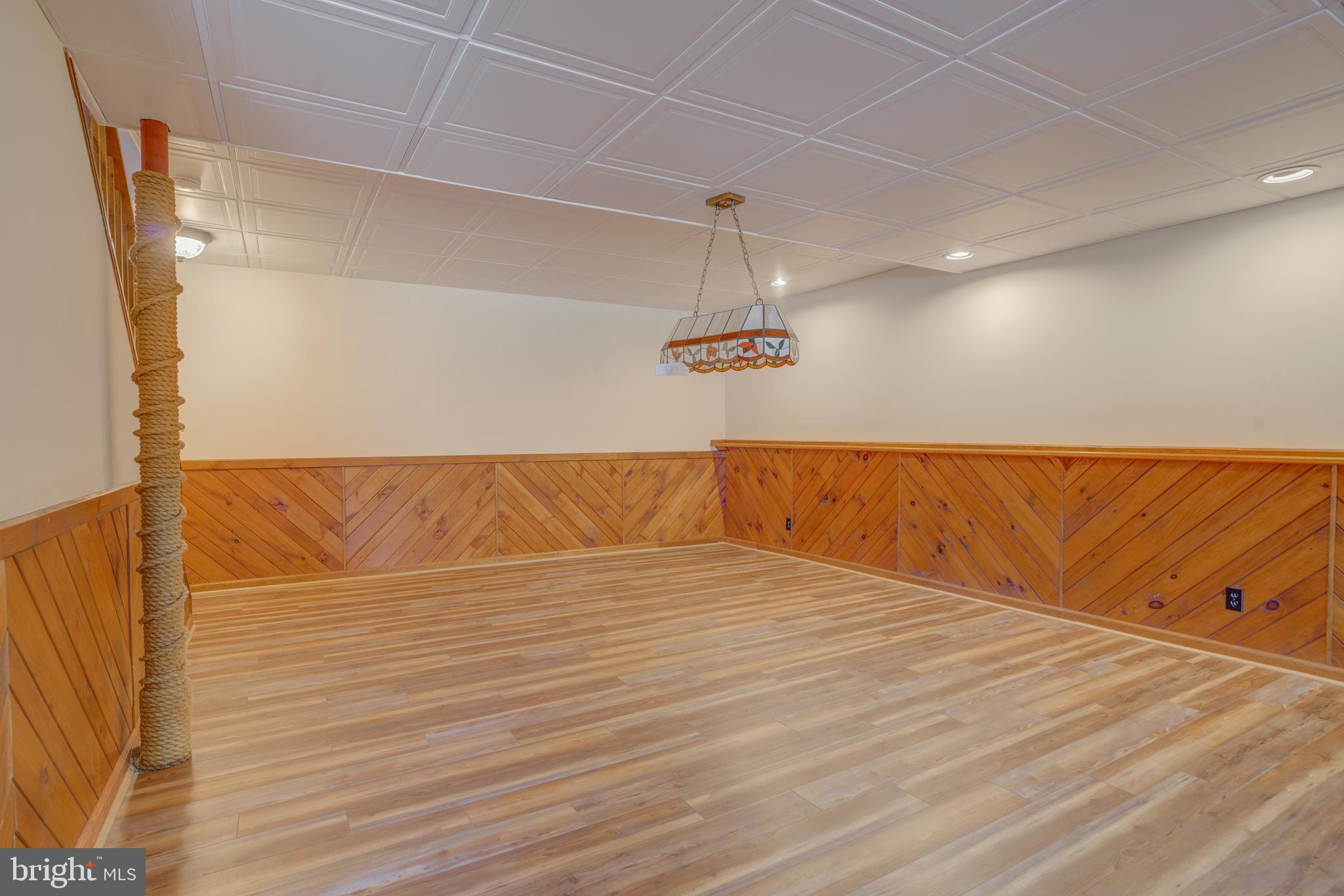 RESERVOIR RIDGE - Residential