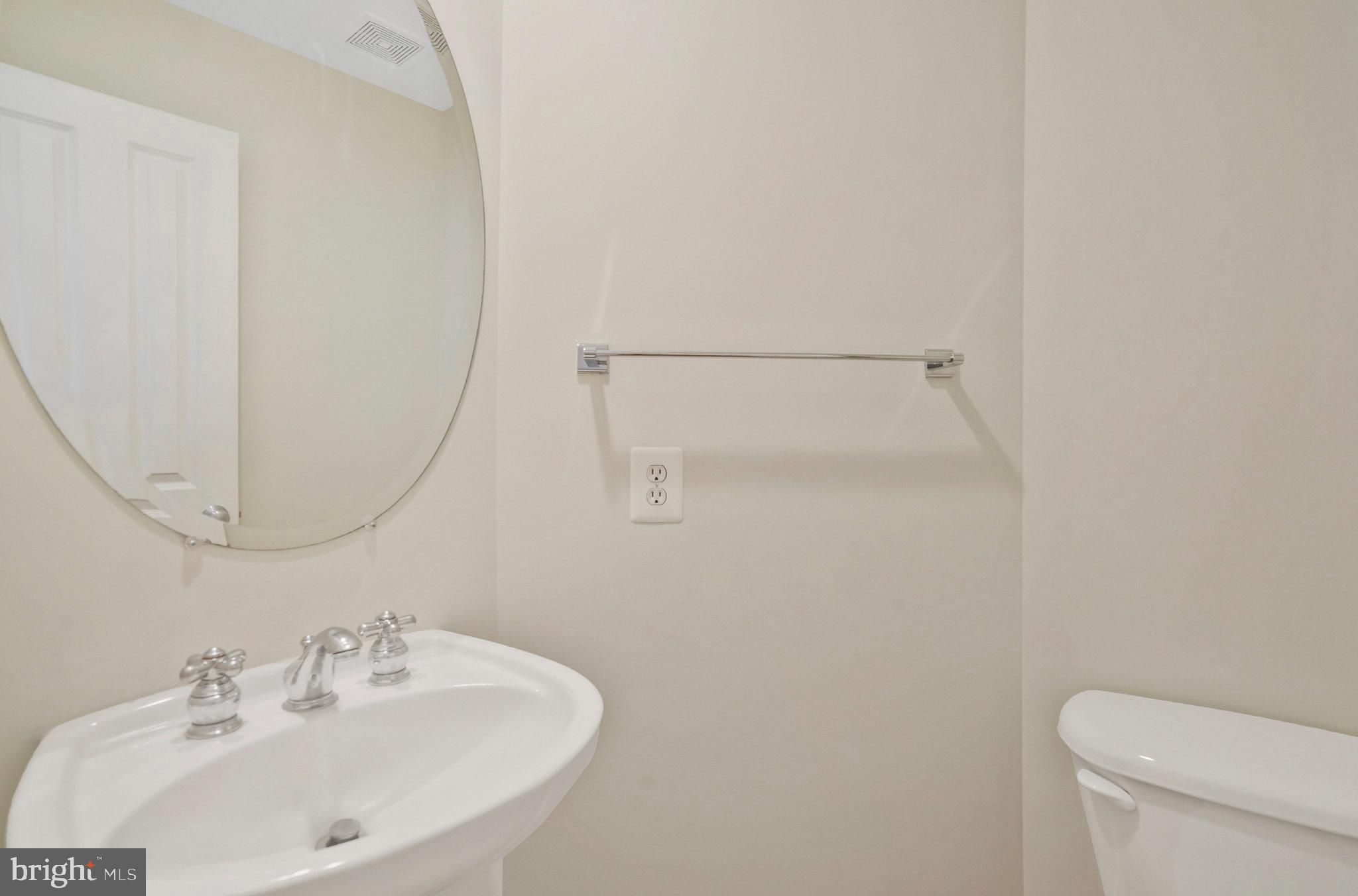 CLARENDON PARK - Residential Lease