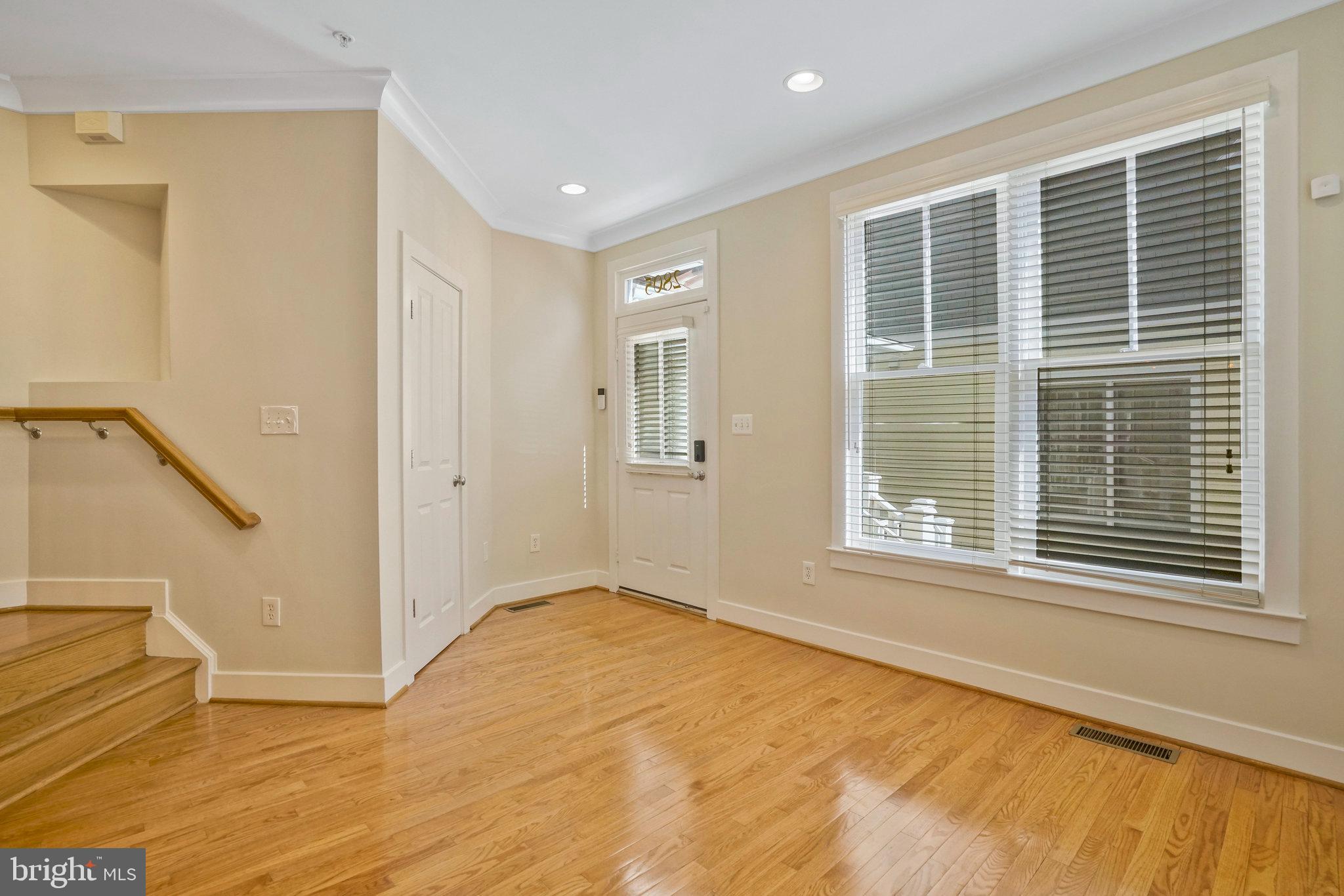 CLARENDON PARK - Residential Lease