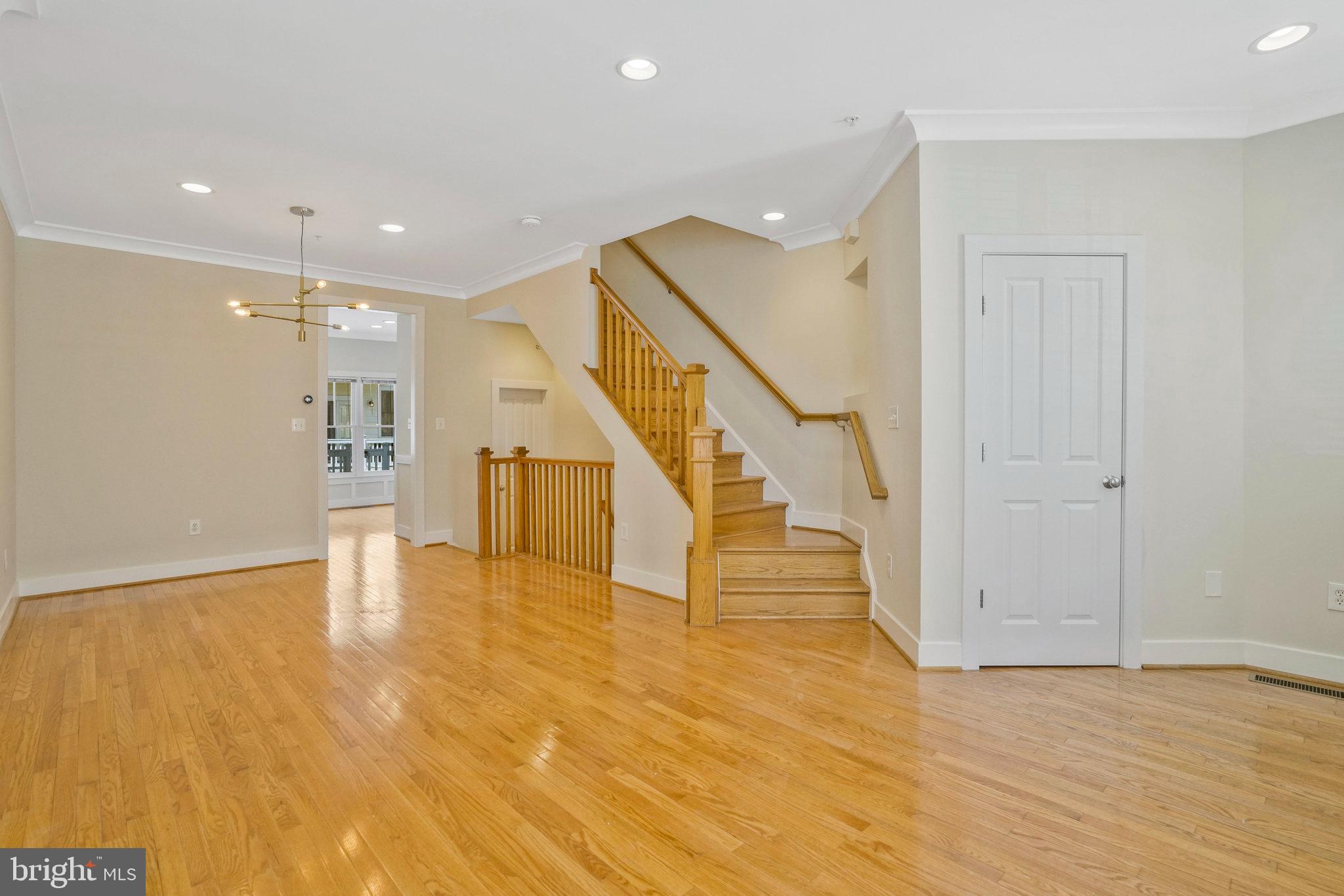 CLARENDON PARK - Residential Lease