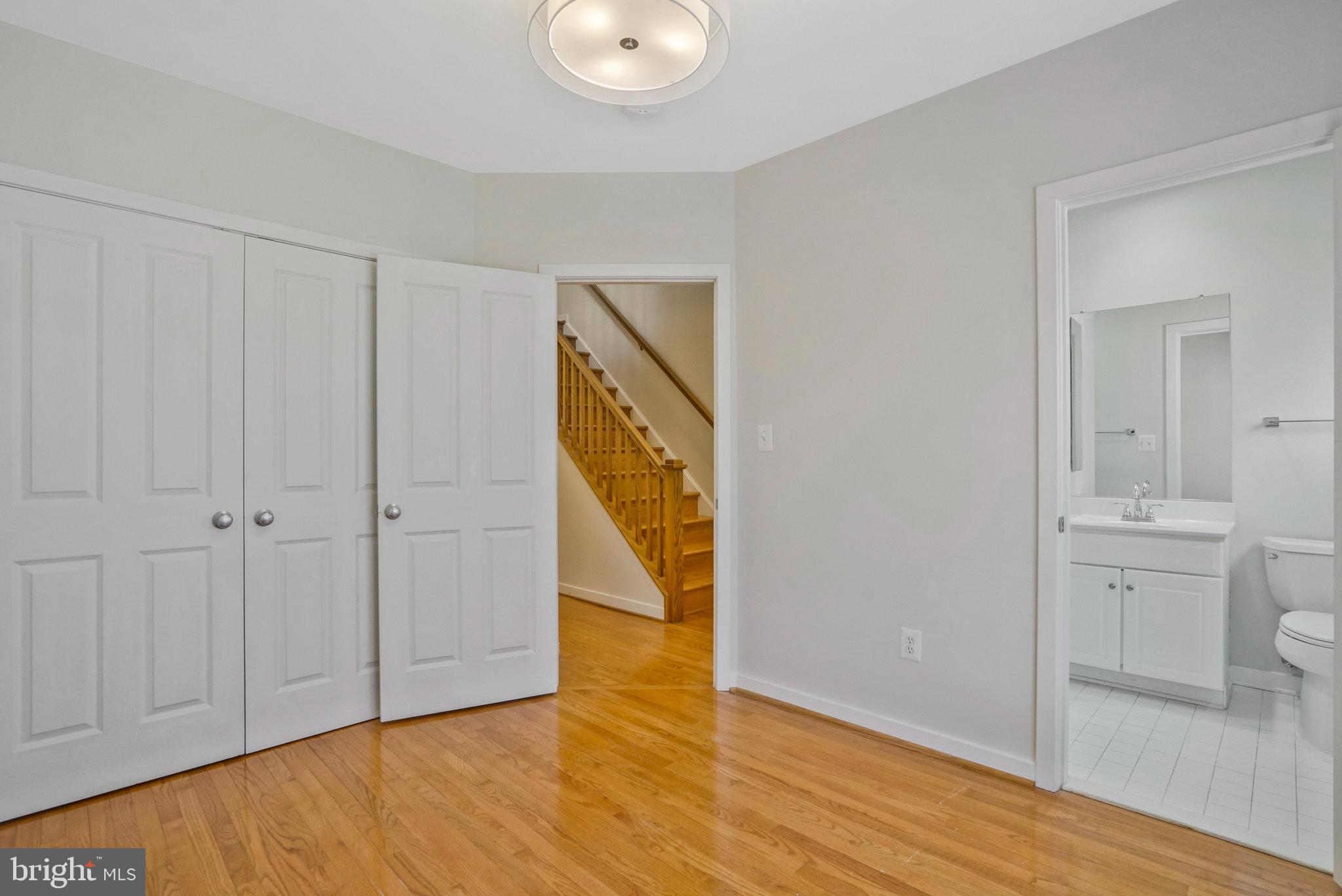 CLARENDON PARK - Residential Lease