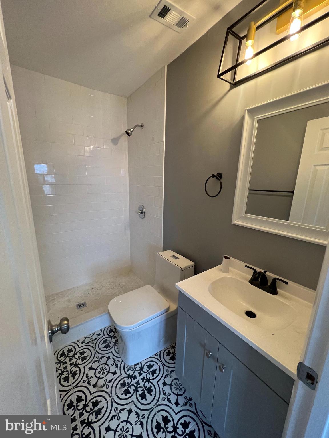 PROPHECY - Residential Lease