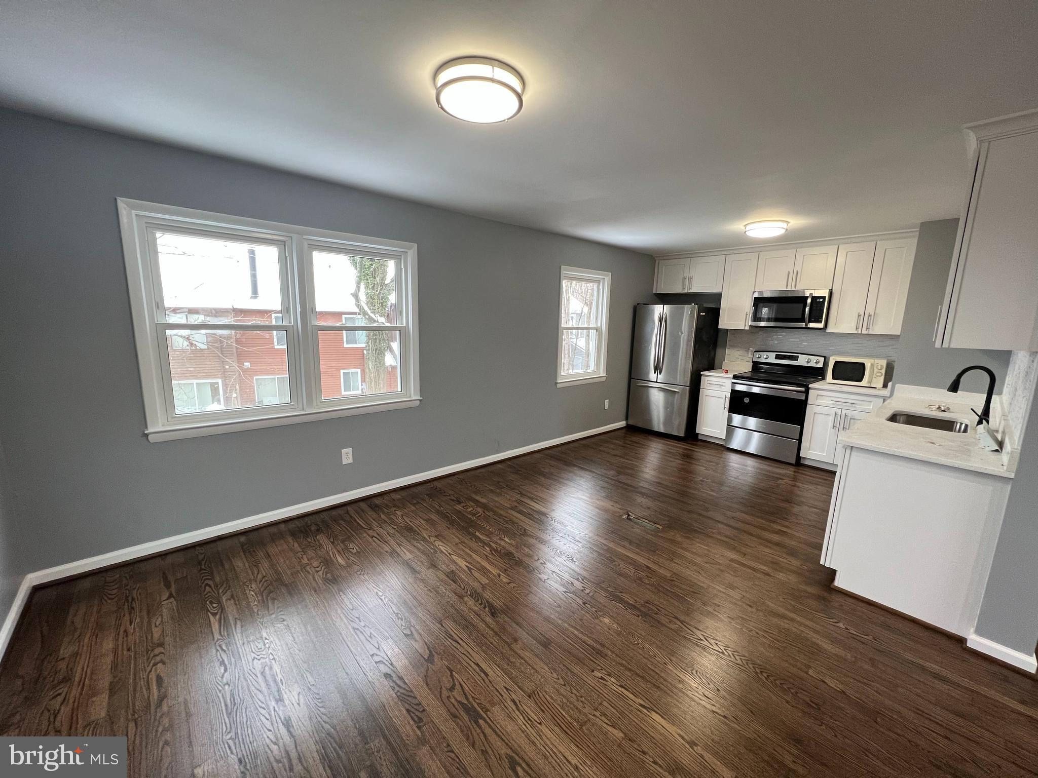 PROPHECY - Residential Lease