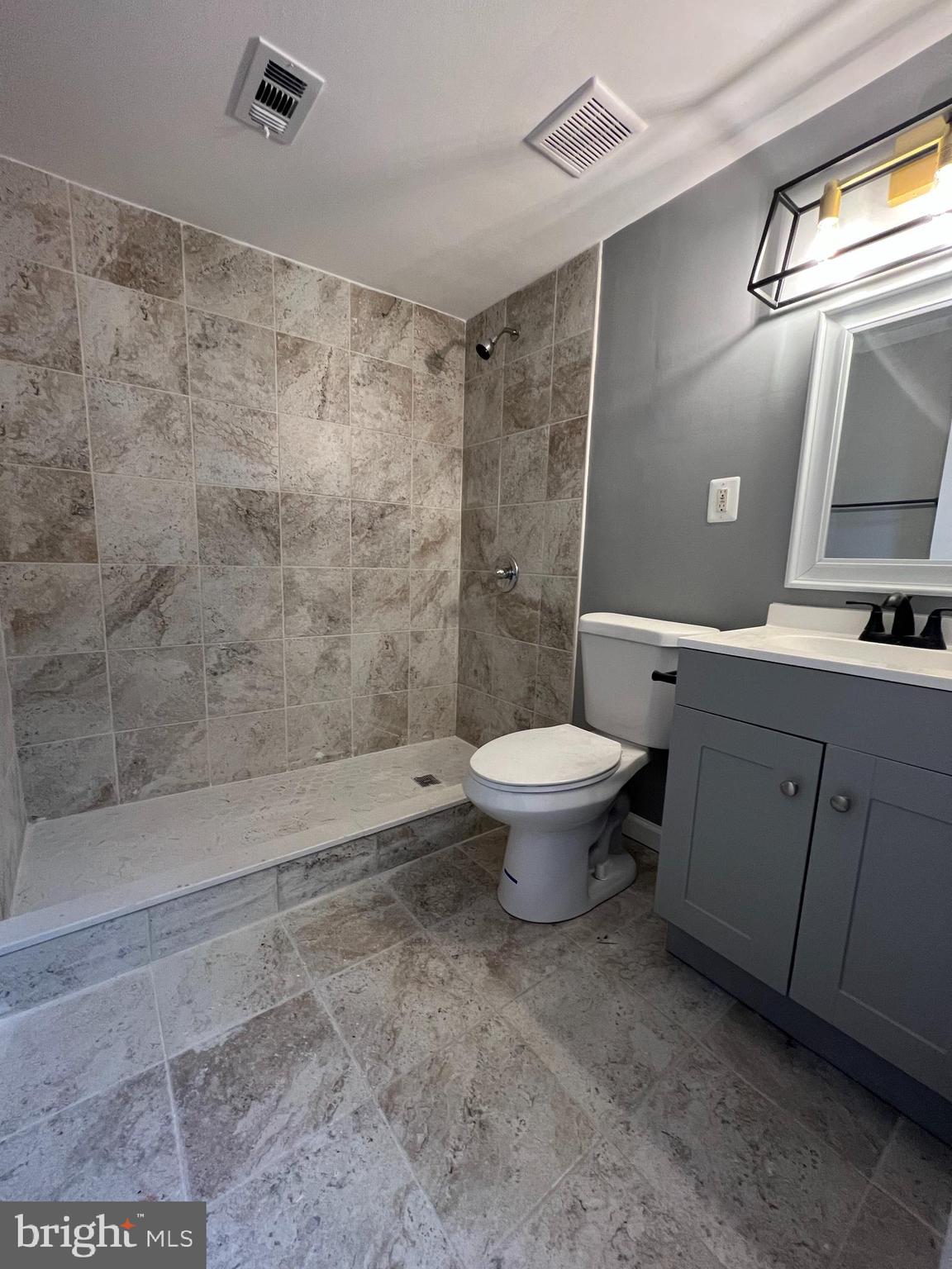 PROPHECY - Residential Lease