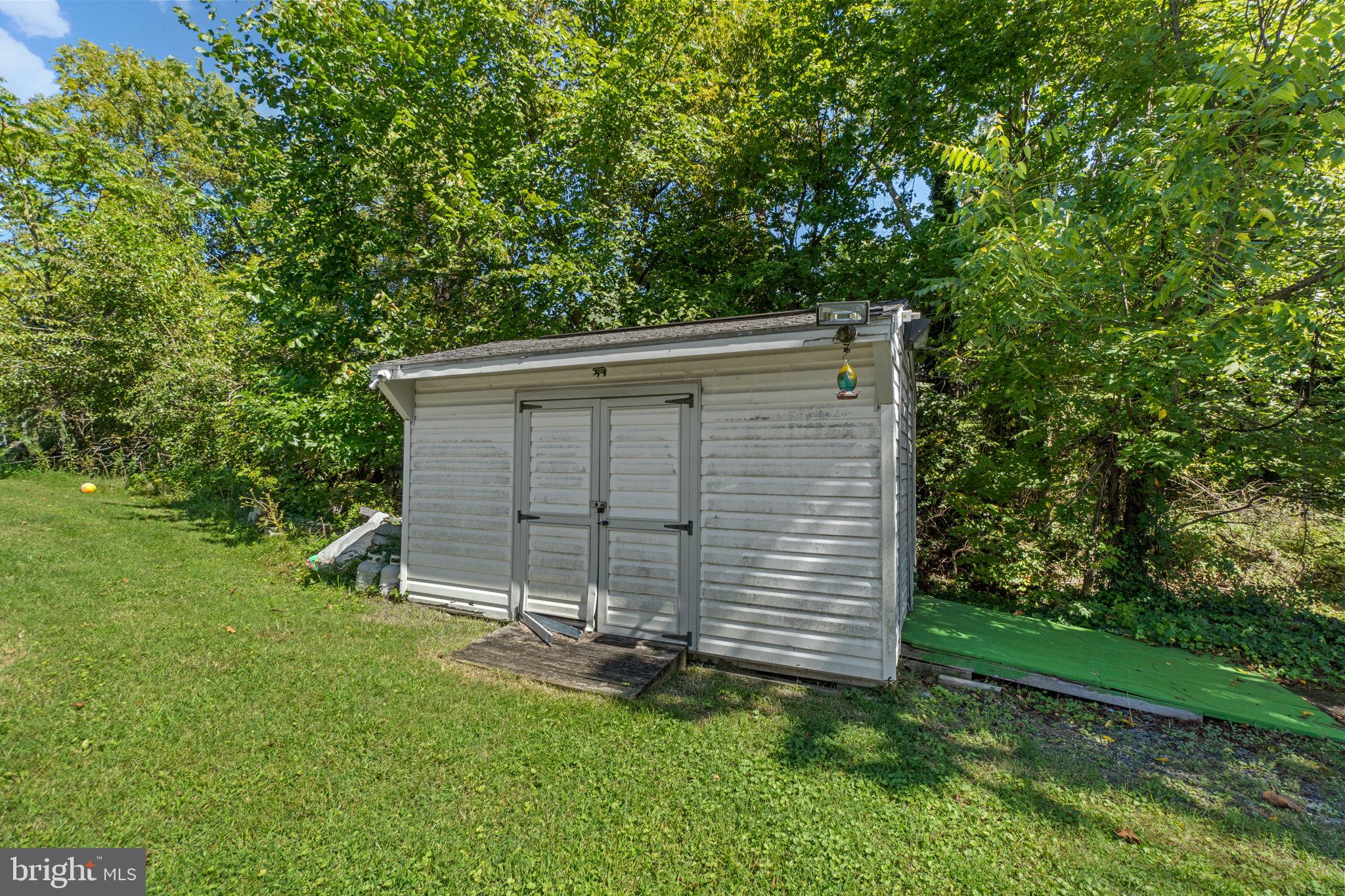 PERRY HALL - Residential