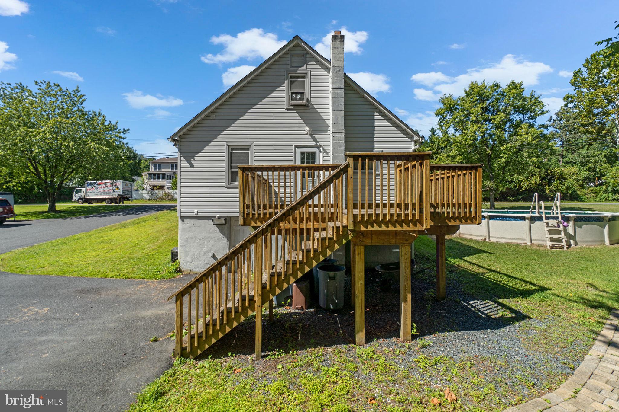 PERRY HALL - Residential