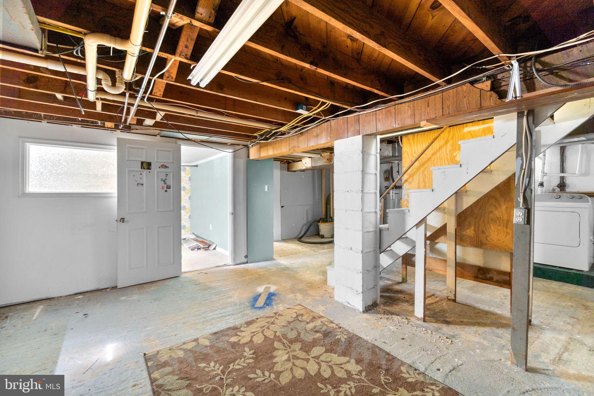 PERRY HALL - Residential