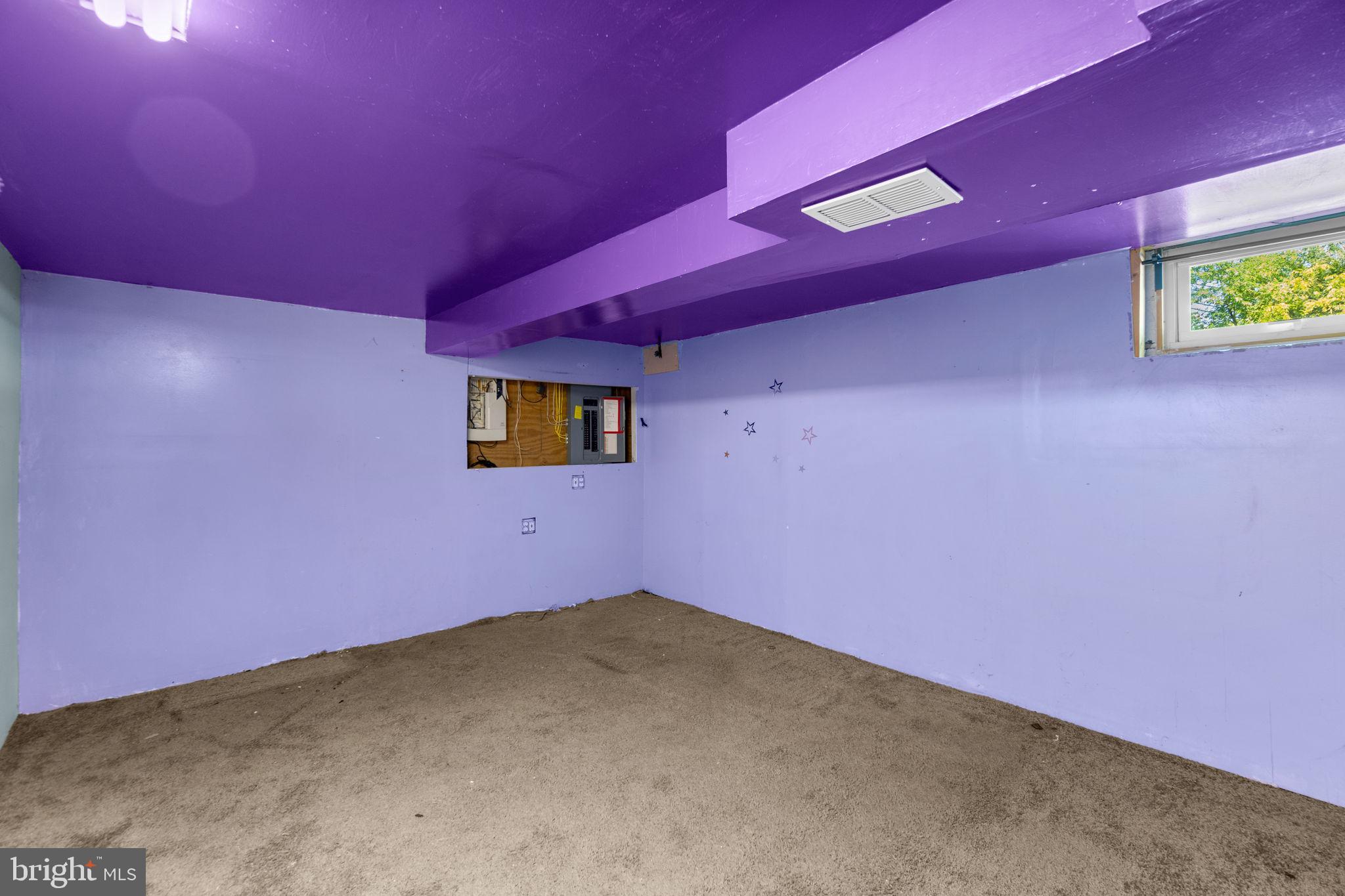 PERRY HALL - Residential