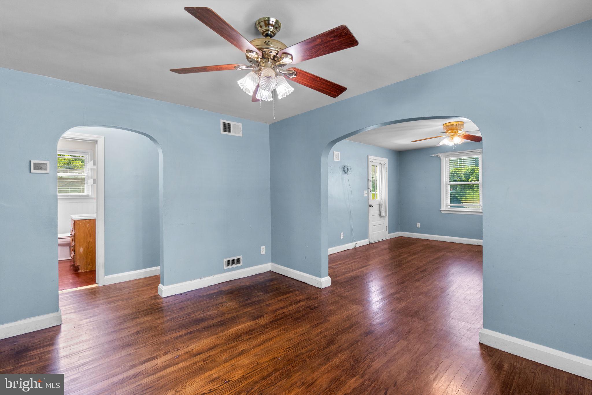 PERRY HALL - Residential