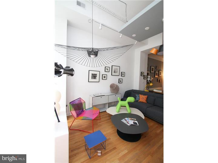 OLD CITY - Commercial Sale