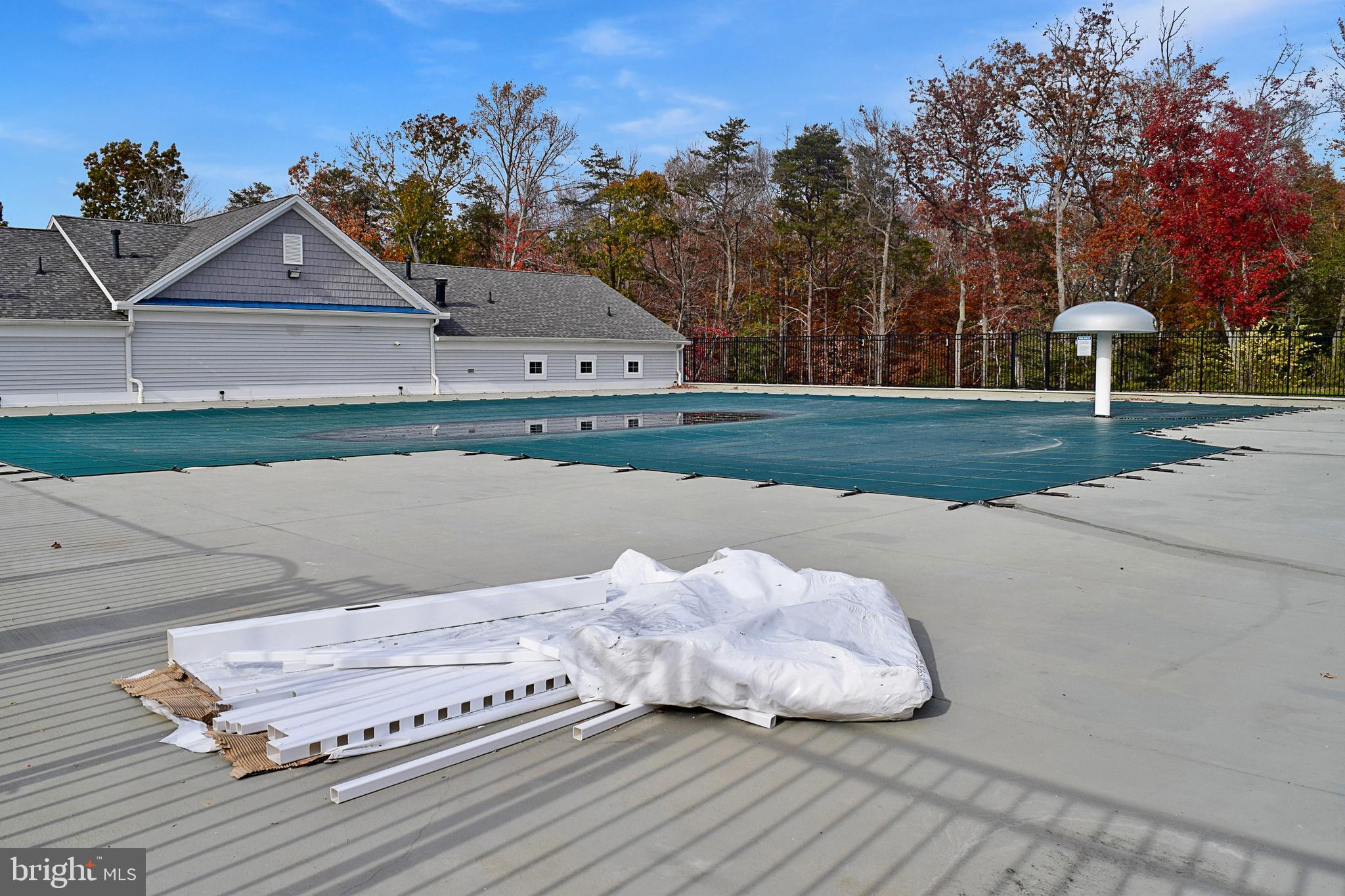 THE WOODS AT MYRTLE POINT - Residential Lease