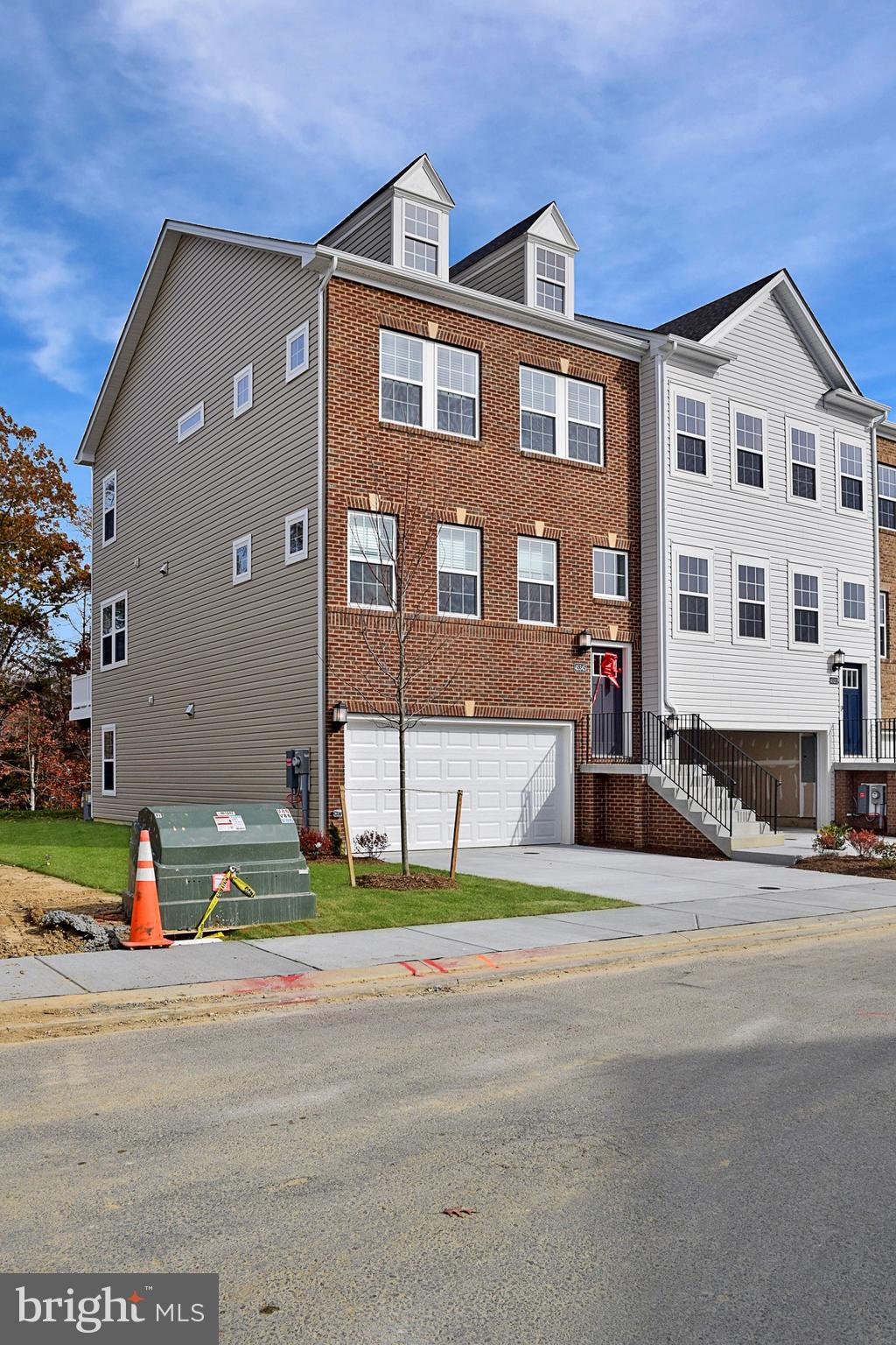 THE WOODS AT MYRTLE POINT - Residential Lease