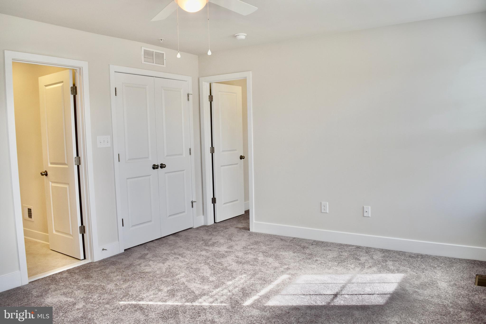 THE WOODS AT MYRTLE POINT - Residential Lease