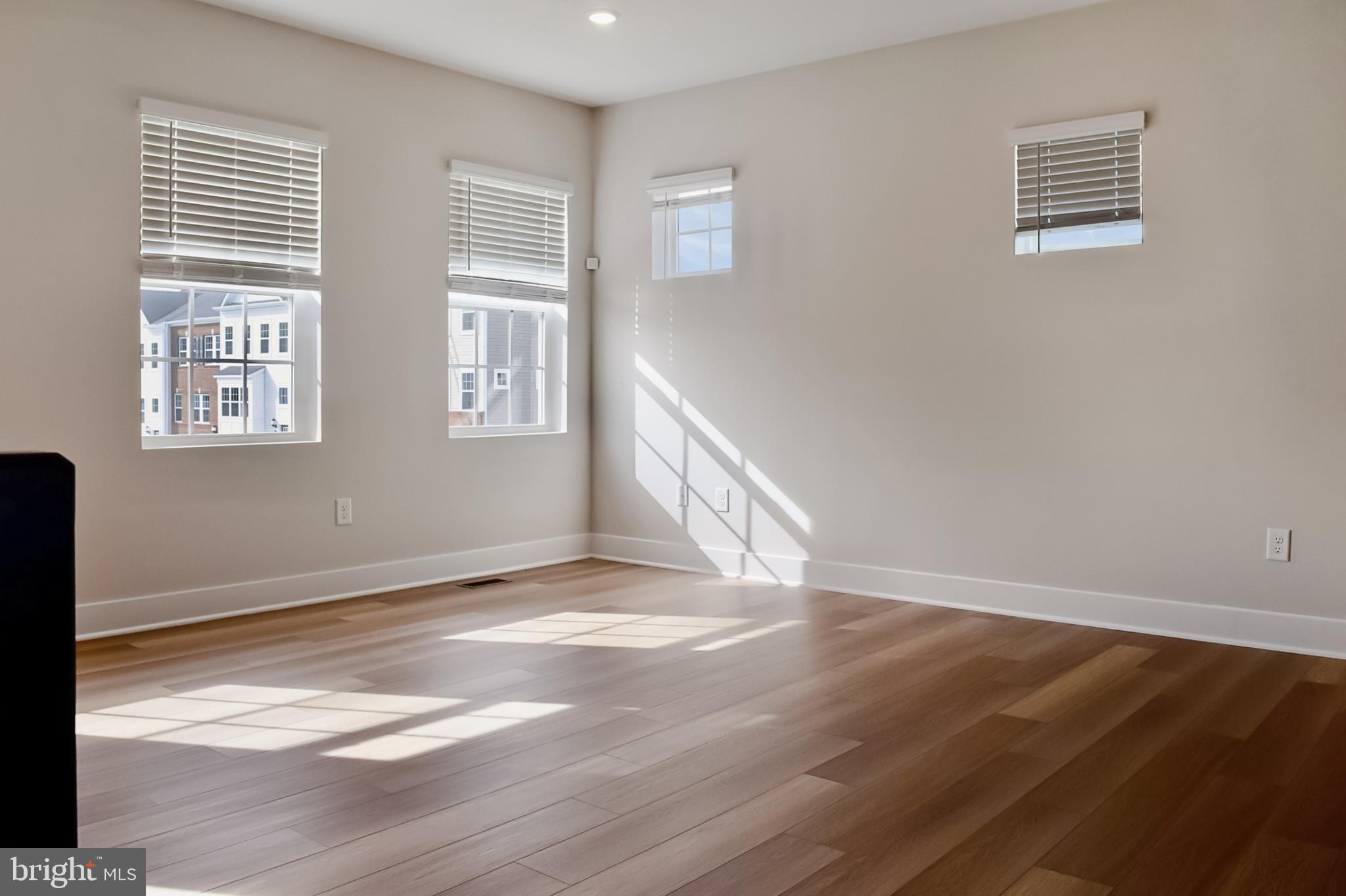 THE WOODS AT MYRTLE POINT - Residential Lease