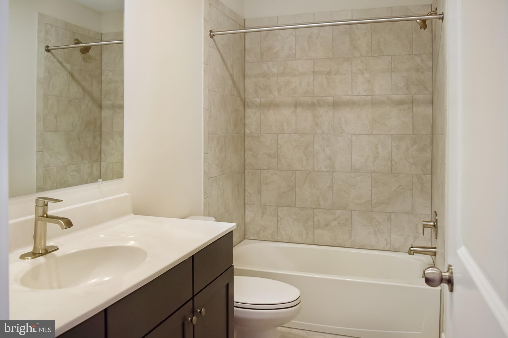 THE WOODS AT MYRTLE POINT - Residential Lease