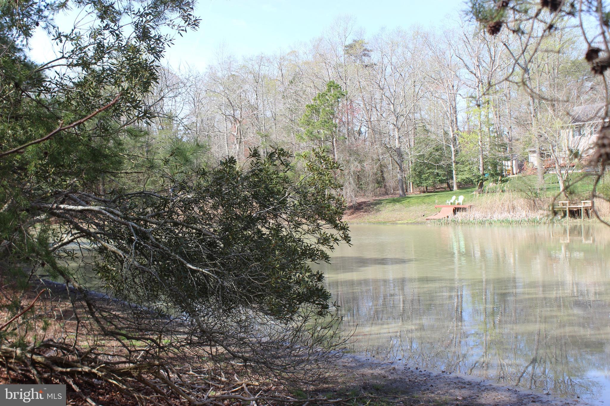 CAPTAIN'S COVE - Land