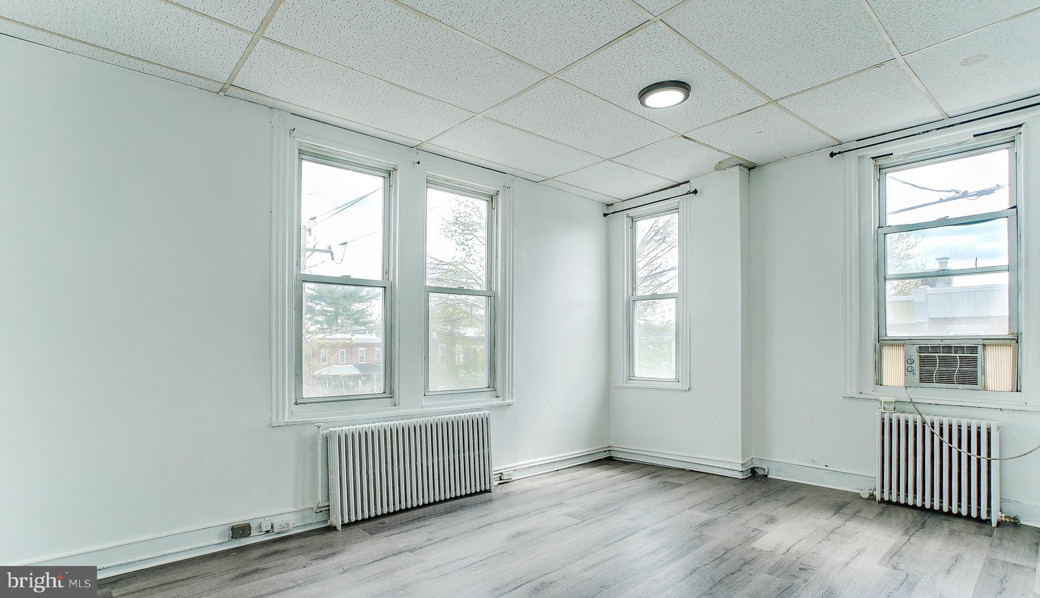 FRANKFORD - Residential Income