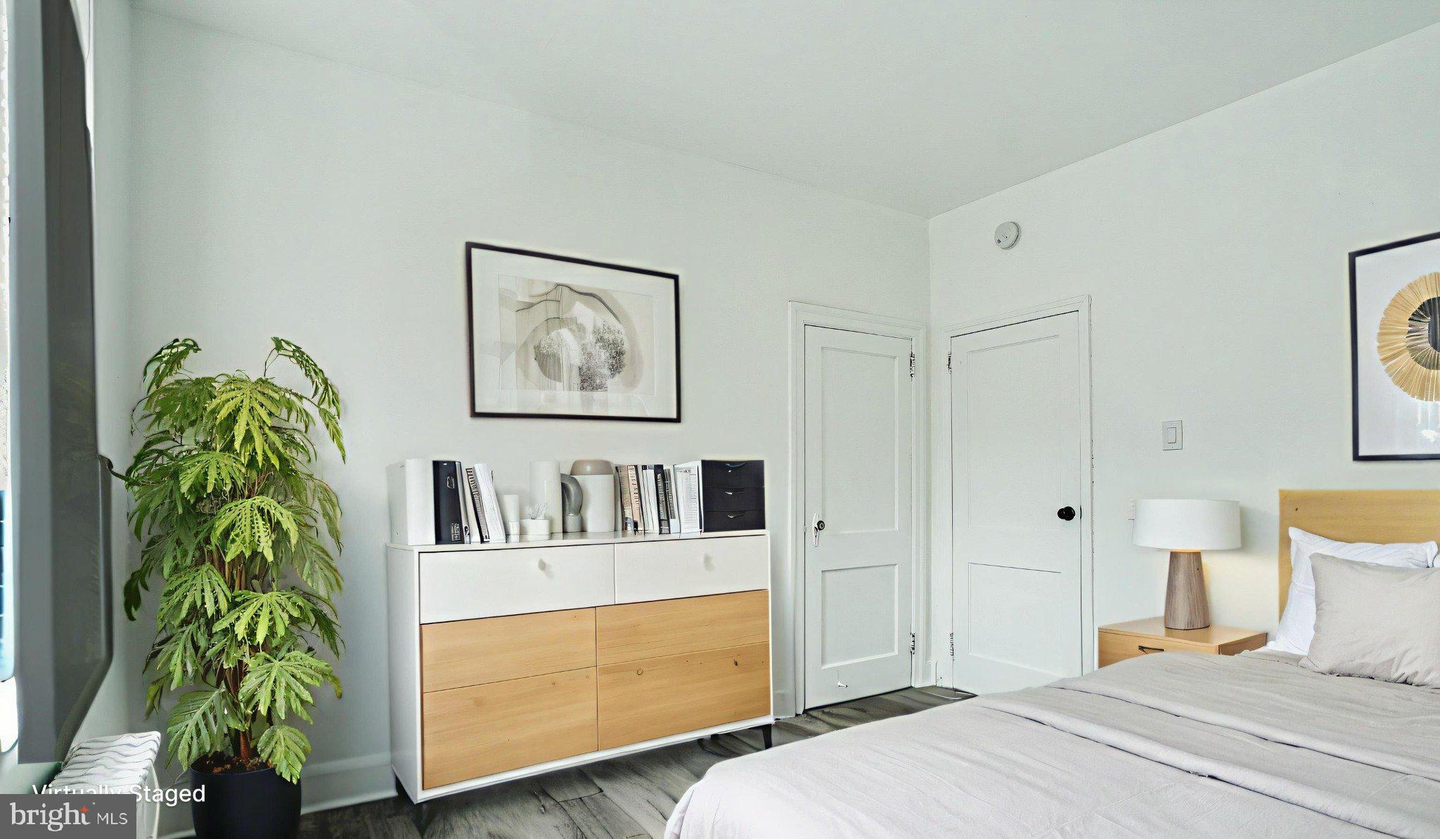 FRANKFORD - Residential Income