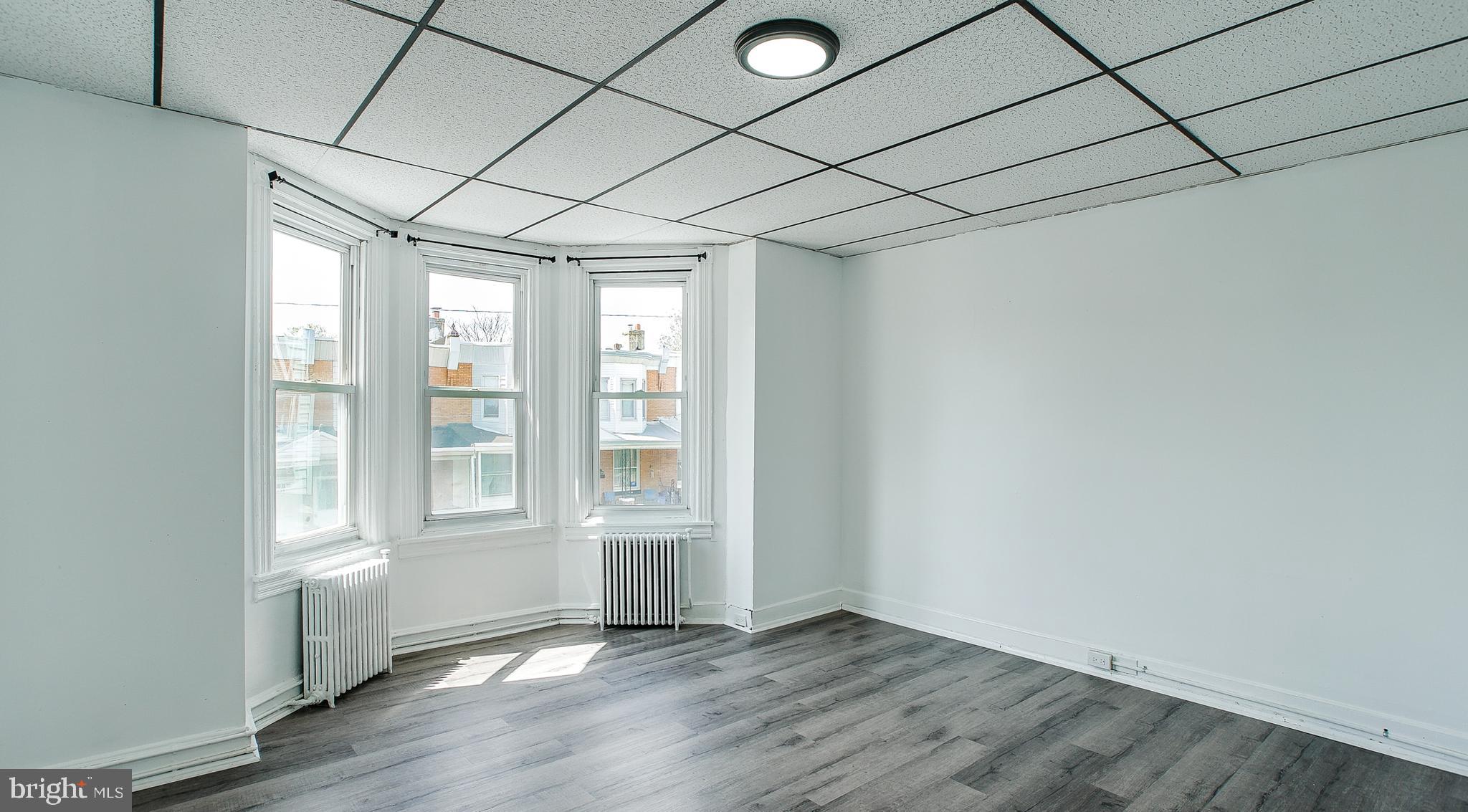 FRANKFORD - Residential Income