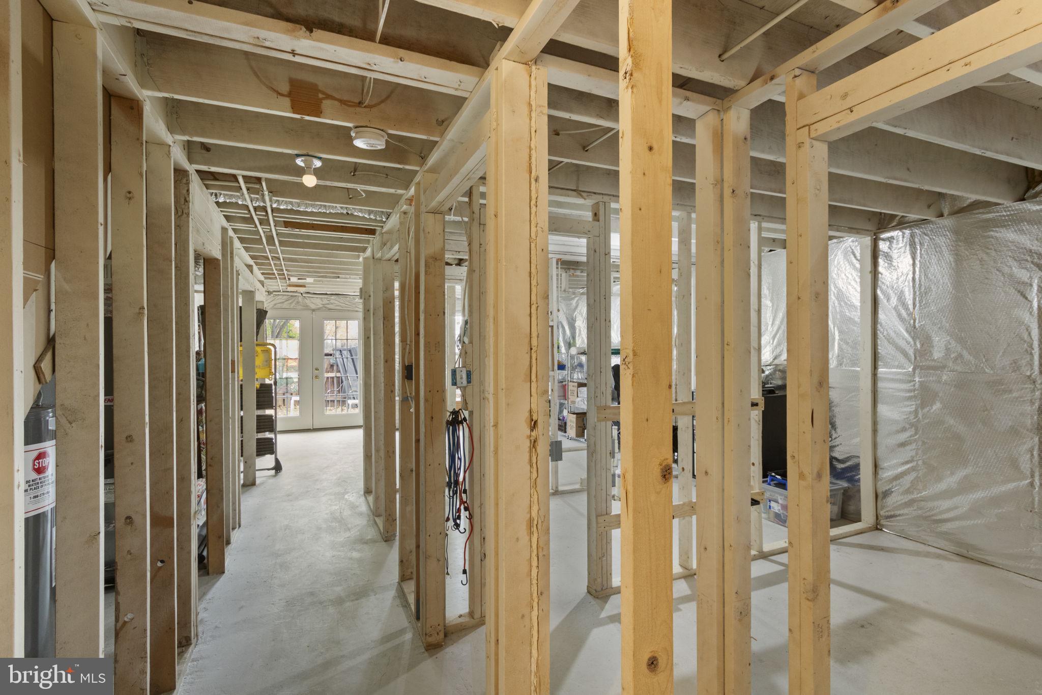 SUNNINGDALE MEADOWS - Residential