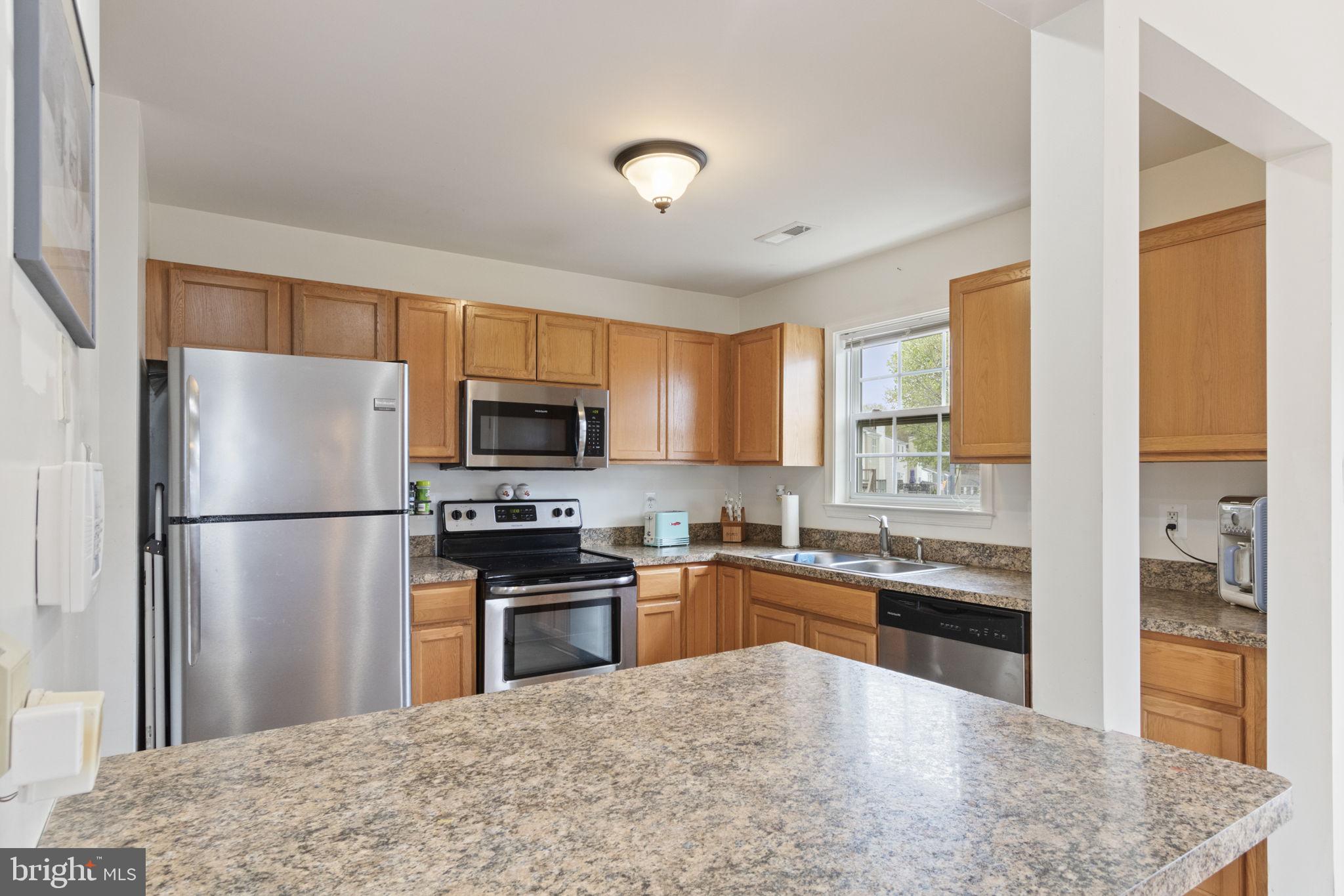 SUNNINGDALE MEADOWS - Residential