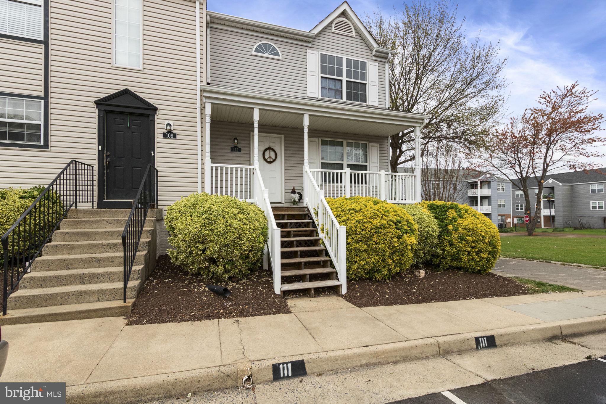 SUNNINGDALE MEADOWS - Residential