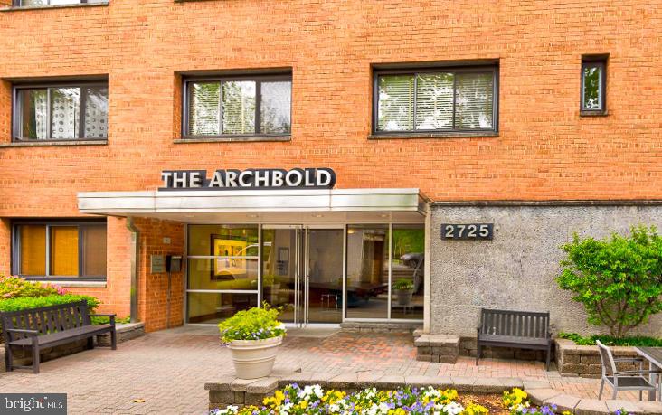 Photo 1 of 14 — 2725 39TH STREET NW 509, WASHINGTON, DC 20007