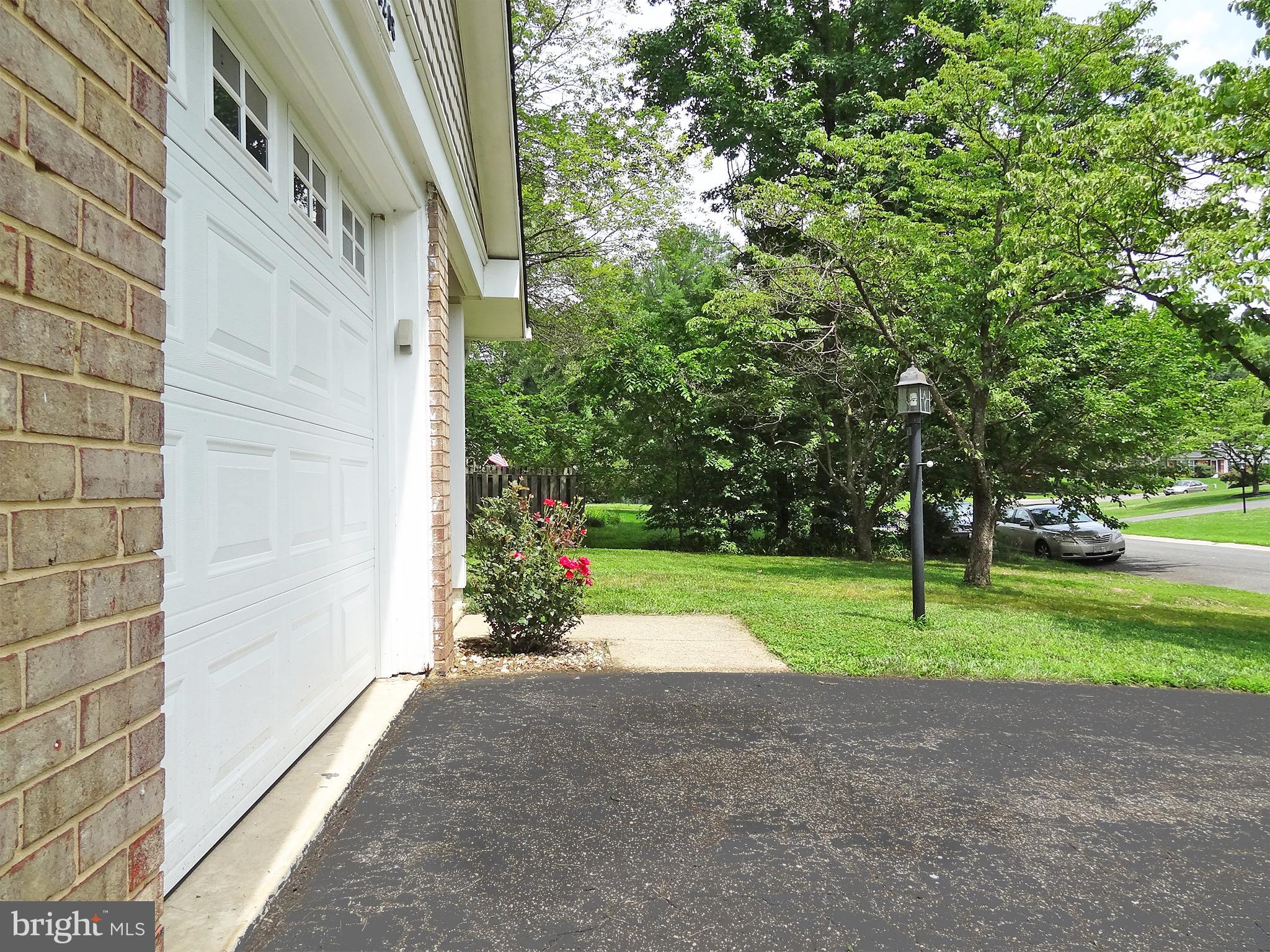 AMBER MEADOWS - Residential