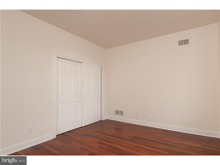 POINT BREEZE - Residential